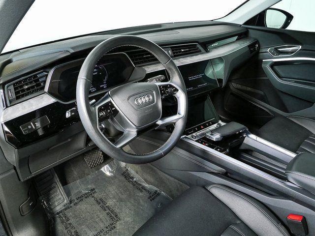 2024 Audi Q8 e-tron