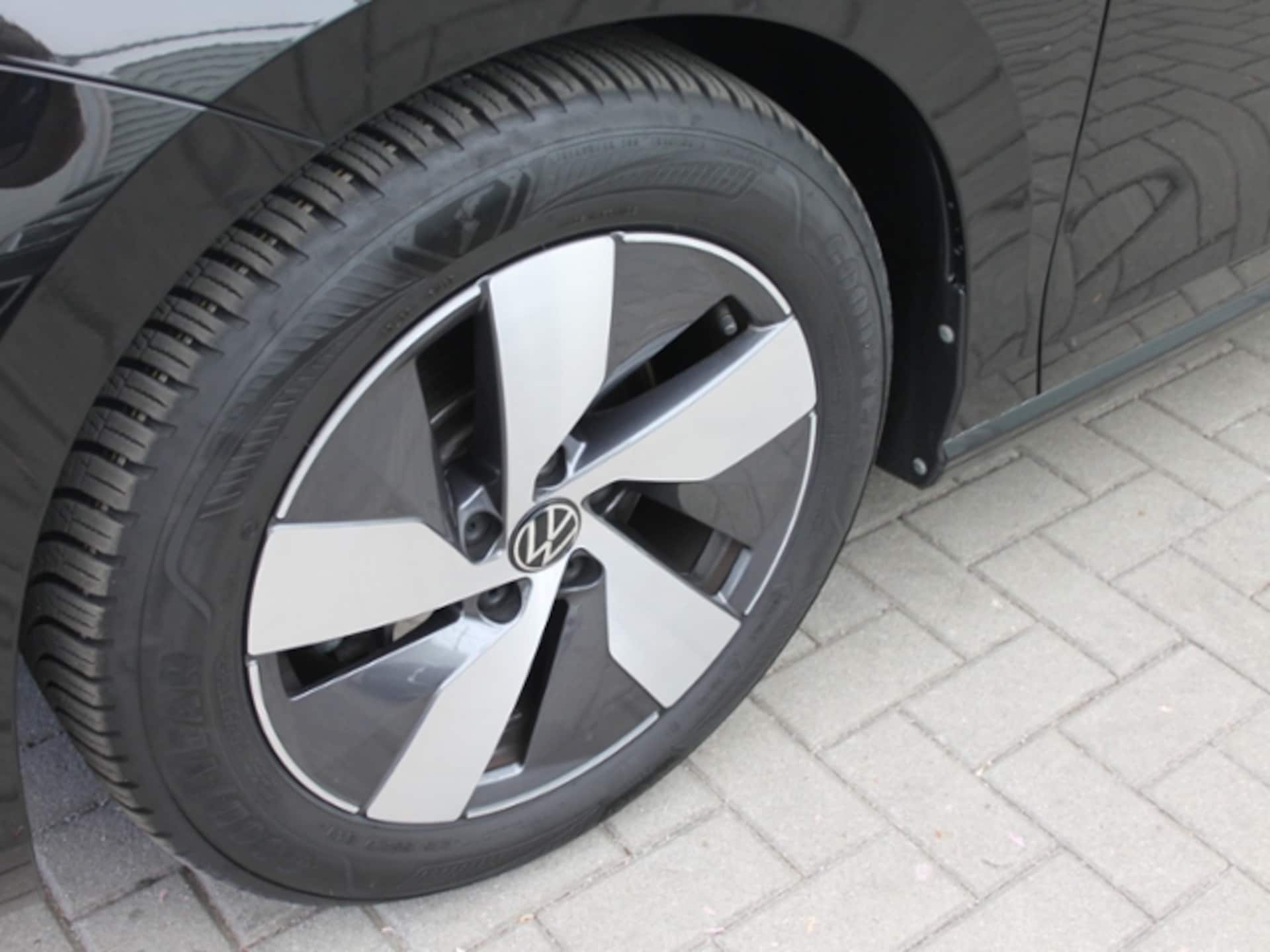 Volkswagen Passat Elegance