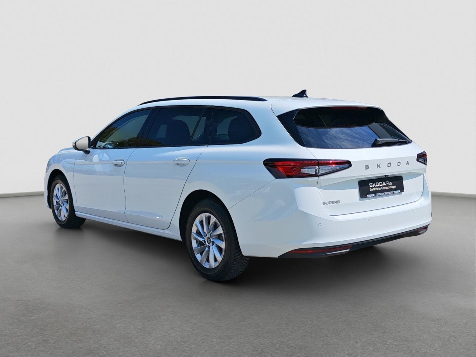 Škoda Superb Combi – Bild 8