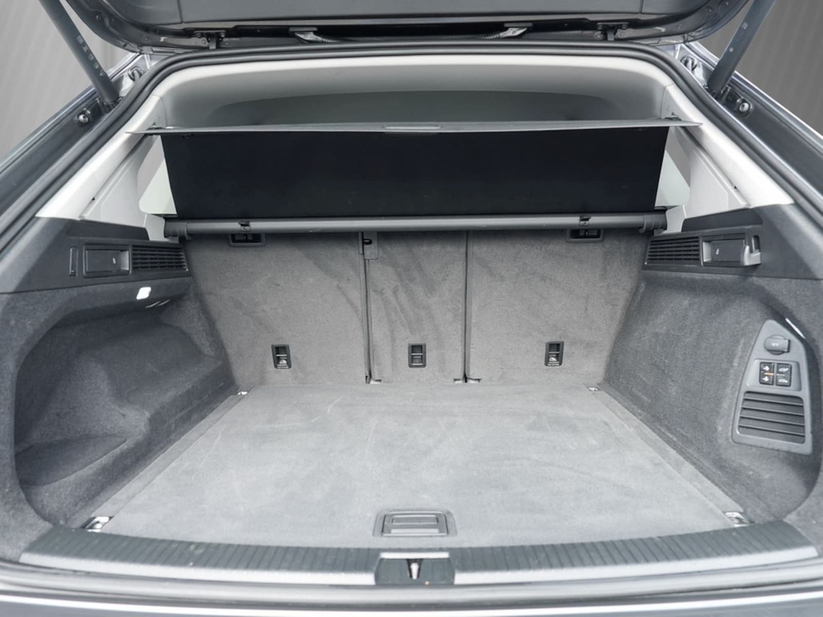 Volkswagen Touareg – Bild 6