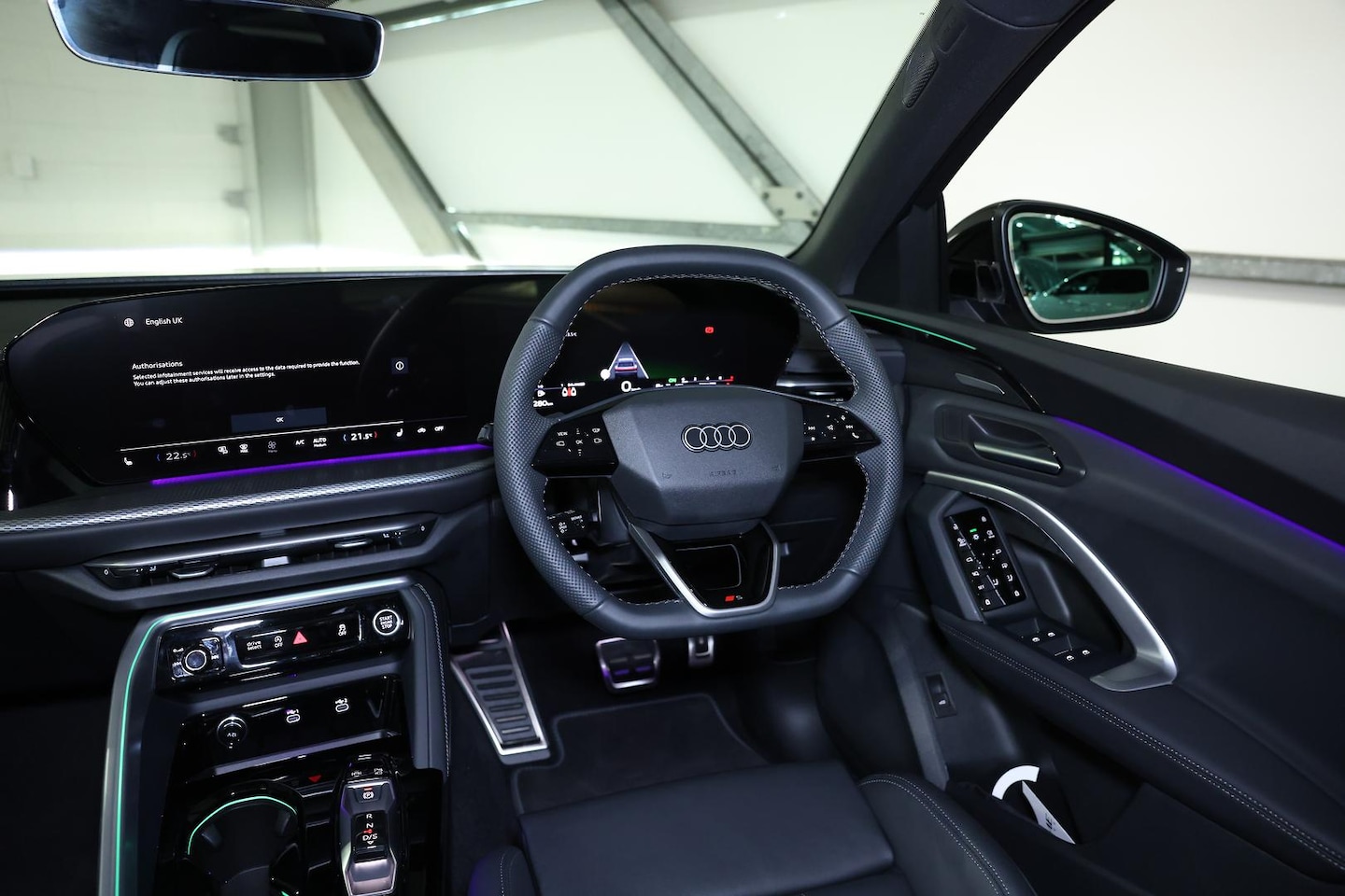 Image about Audi Q5 SUV TFSI quattro 200 kW sport