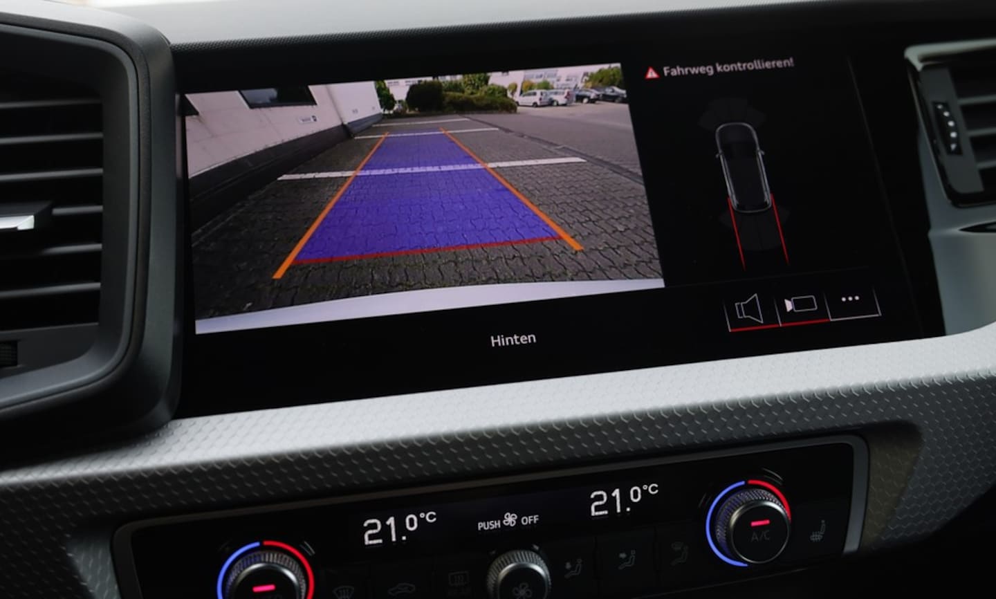 Bild über Audi A1 Sportback advanced 30 TFSI S tronic - für weitere Informationen kontaktieren Sie den Audi Partner