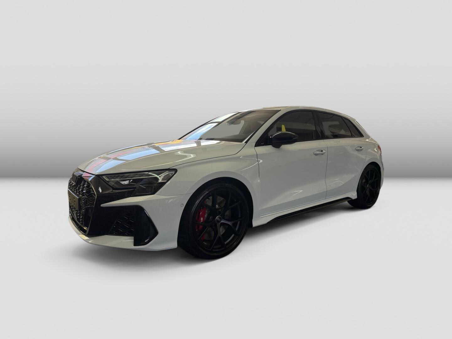 Bild über Audi RS 3 Sportback TFSI quattro 294 kW S tronic - für weitere Informationen kontaktieren Sie den Audi Partner