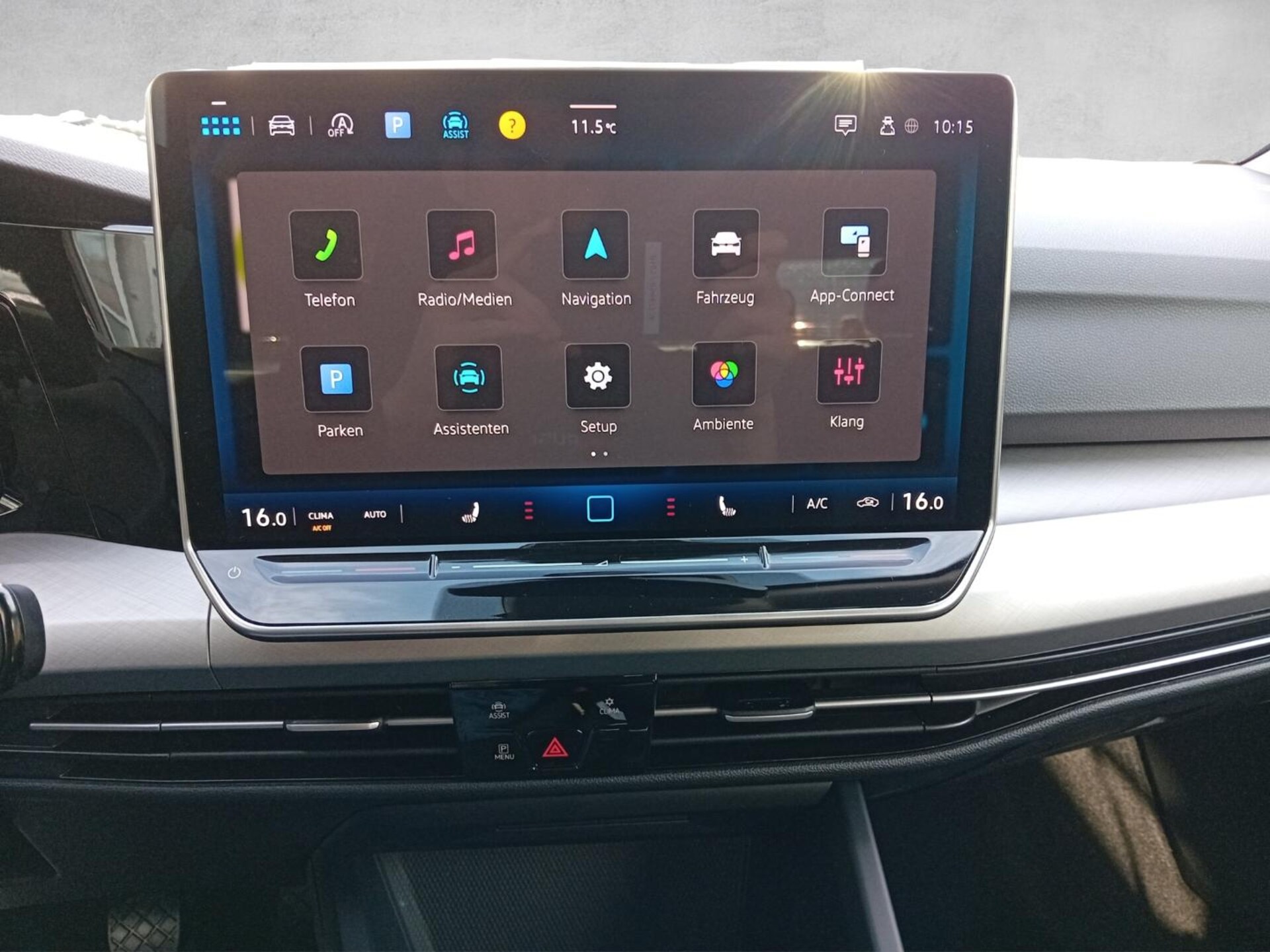 Volkswagen Golf Life