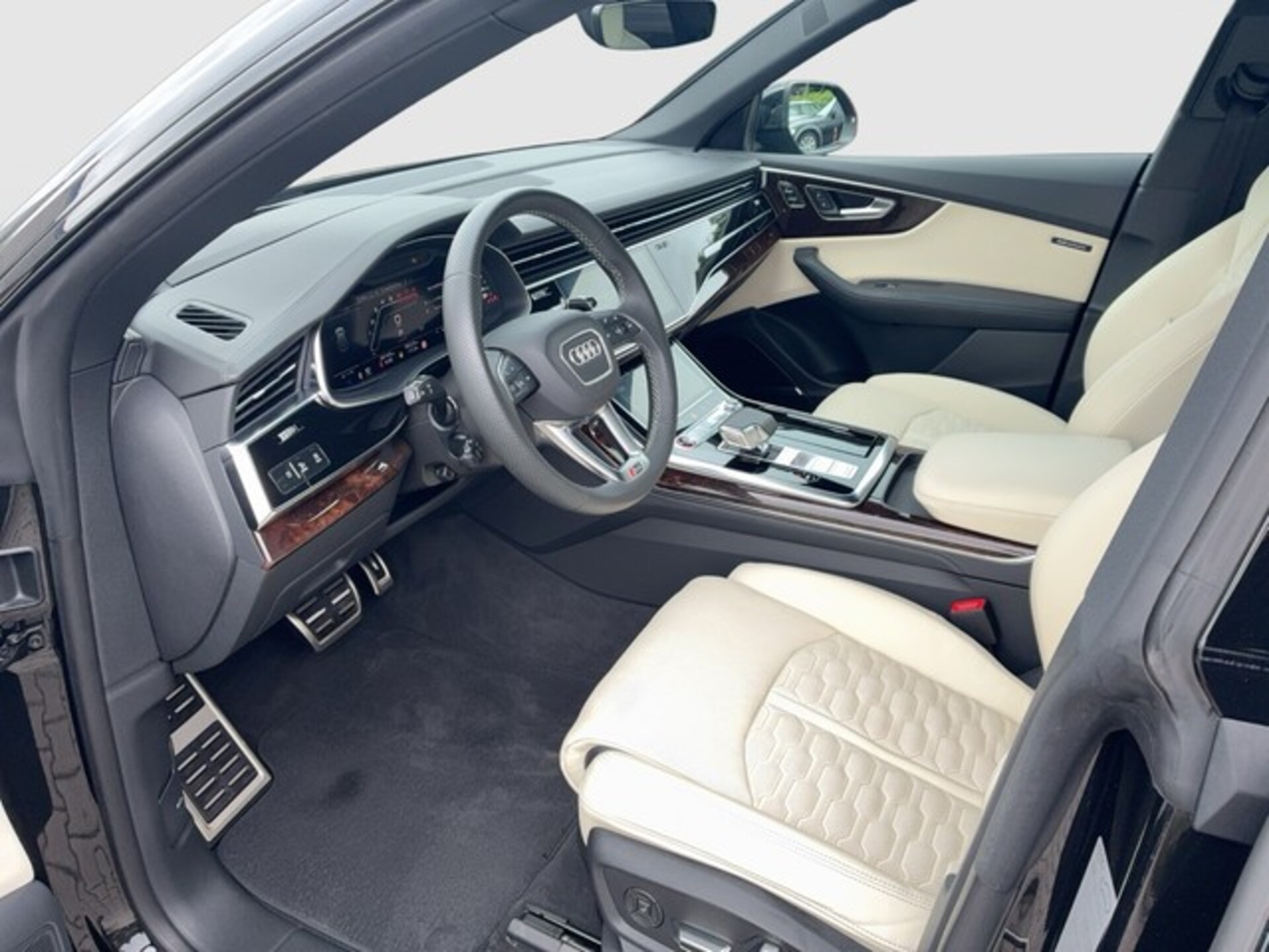 Audi RS Q8 SUV