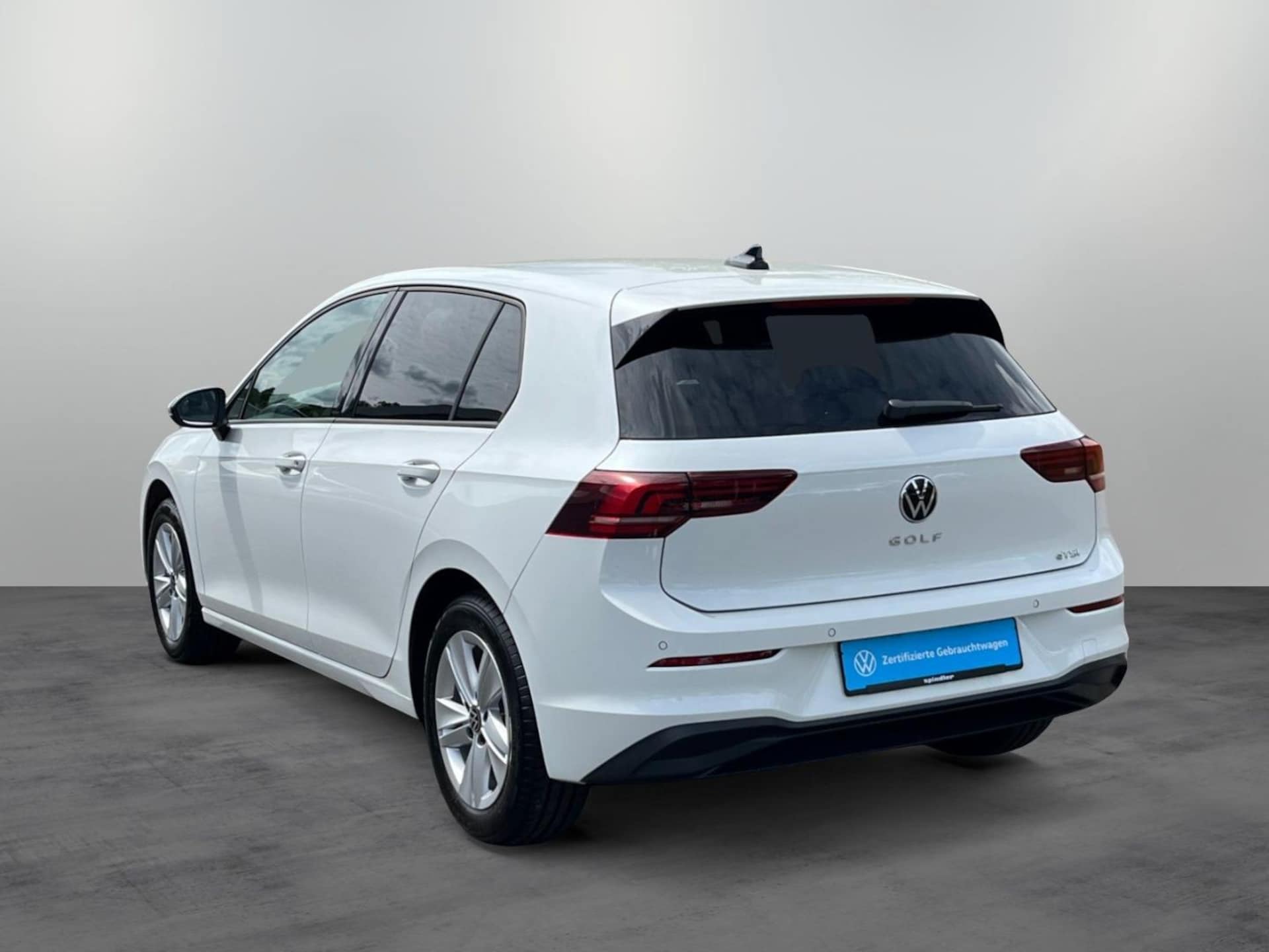 Volkswagen Golf Life