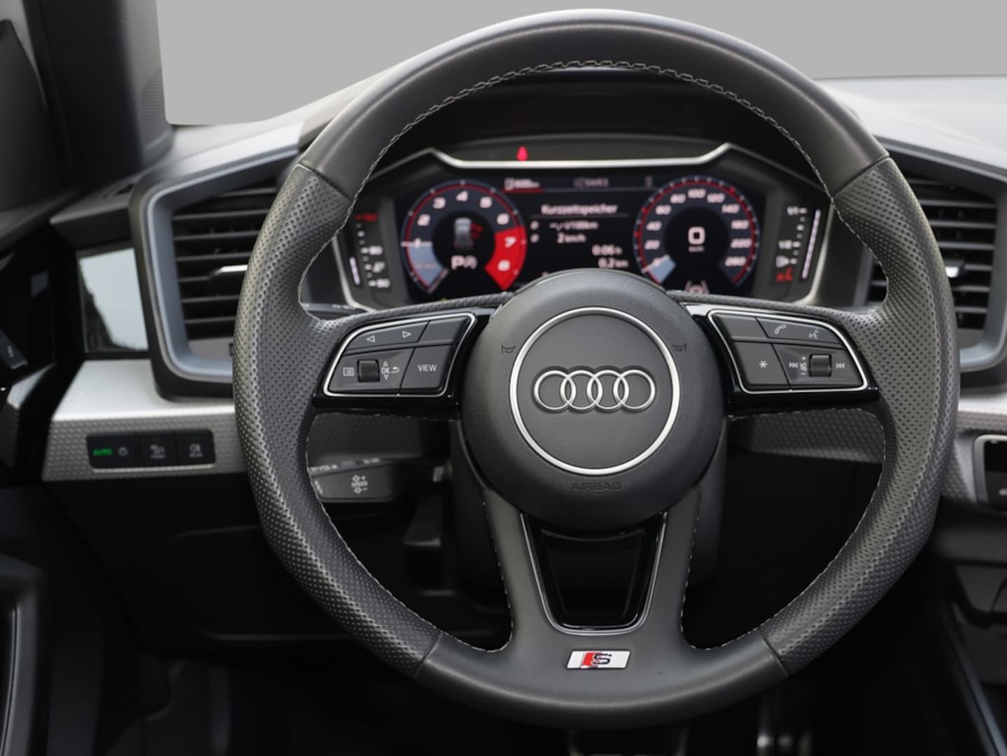 Bild über Audi A1 Sportback advanced 30 TFSI S tronic - für weitere Informationen kontaktieren Sie den Audi Partner