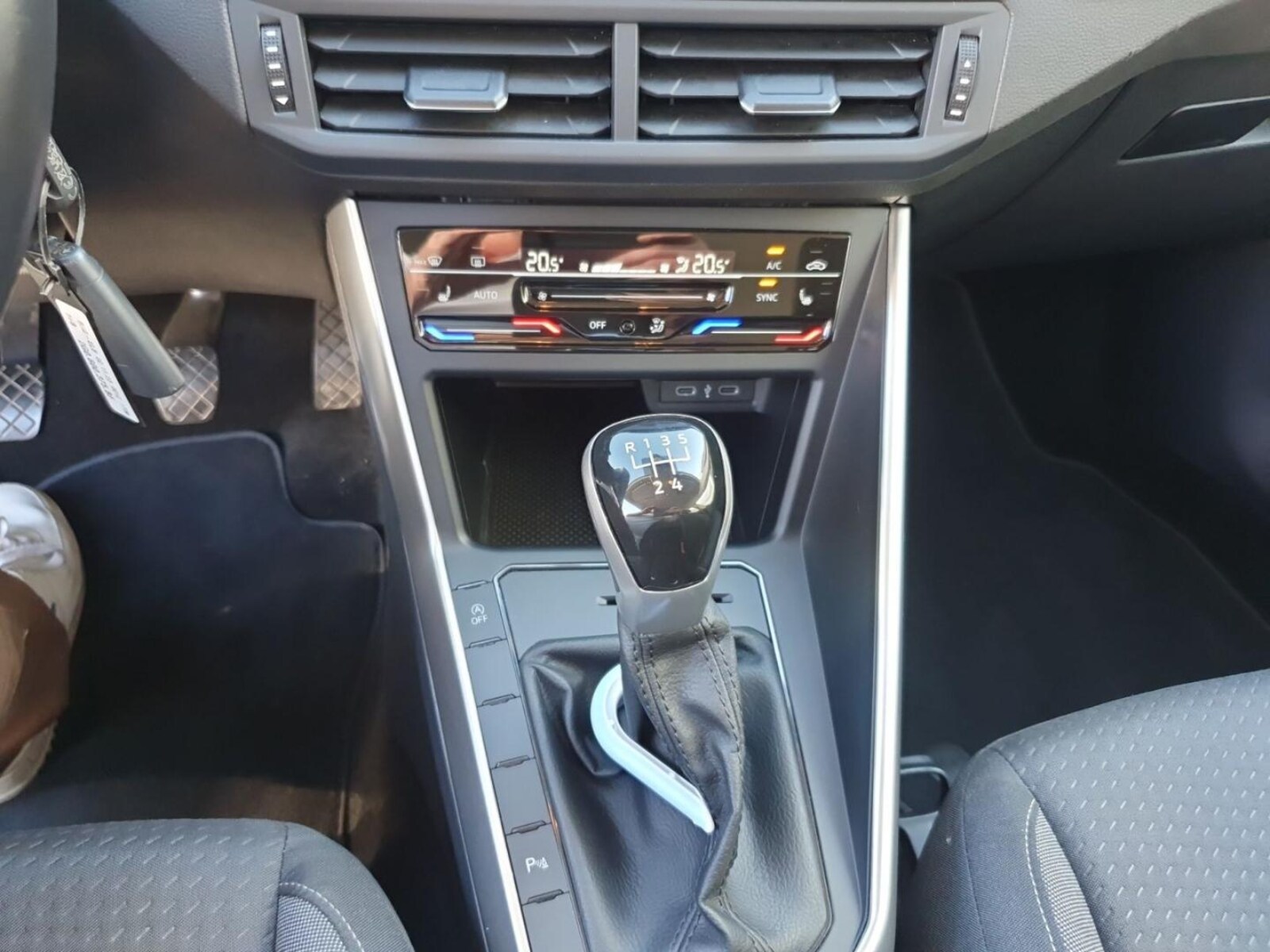 Volkswagen Polo – Bild 12