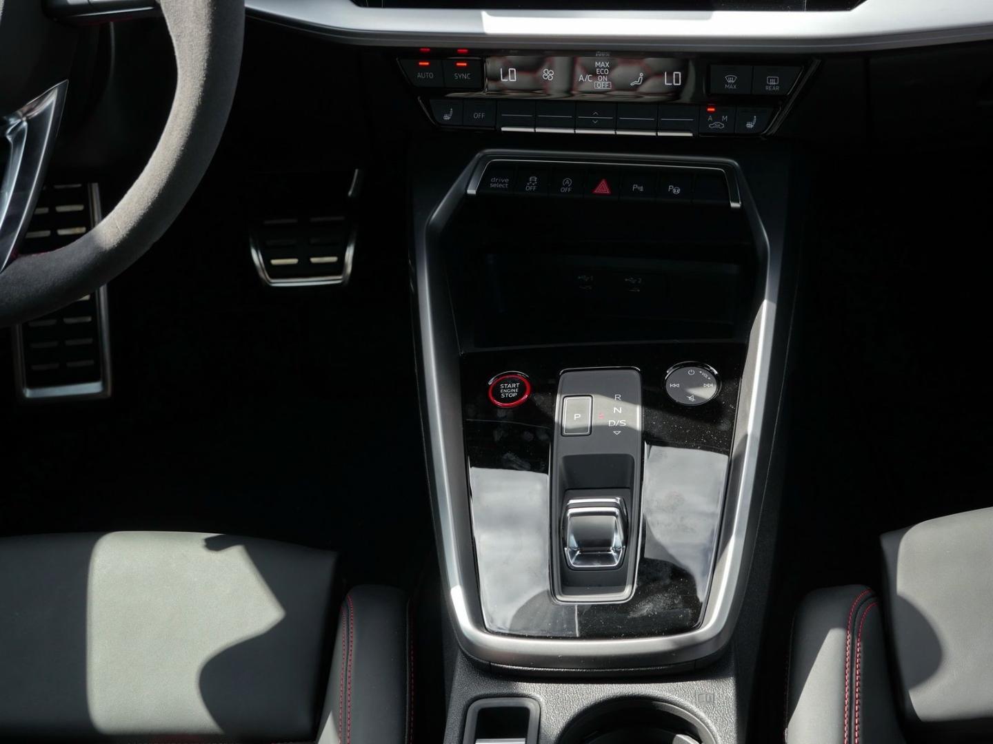 Image about Audi RS 3 Sportback TFSI quattro S tronic