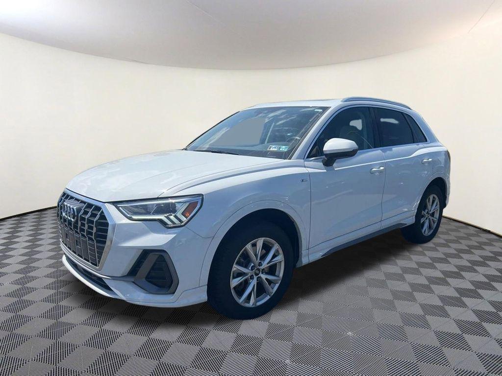 2023 Audi Q3 45 TFSI S Line Premium quattro's photo