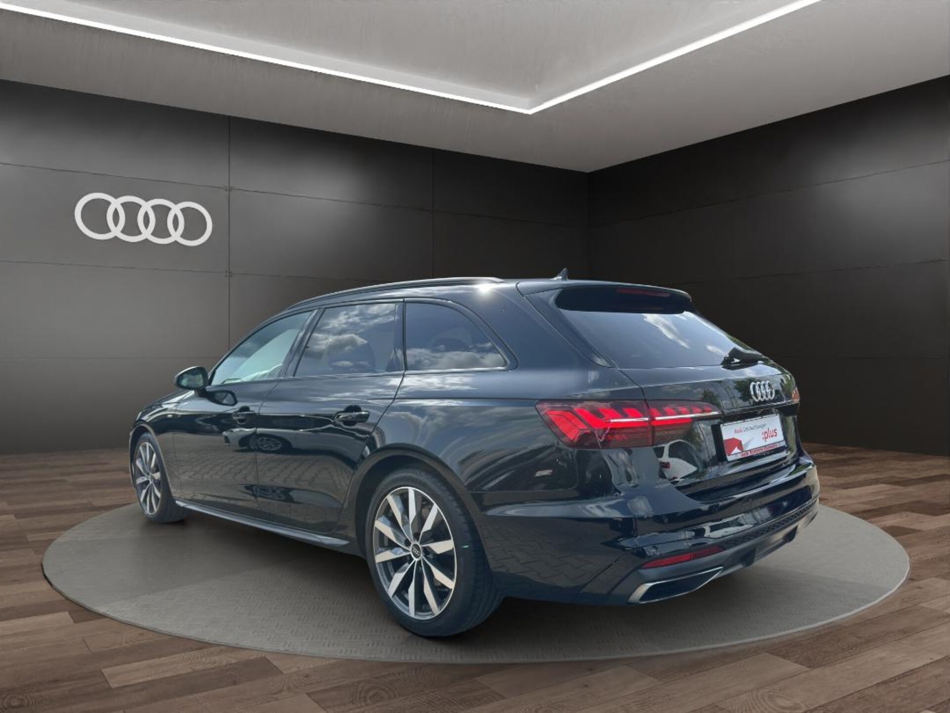 Audi A4 Avant S line