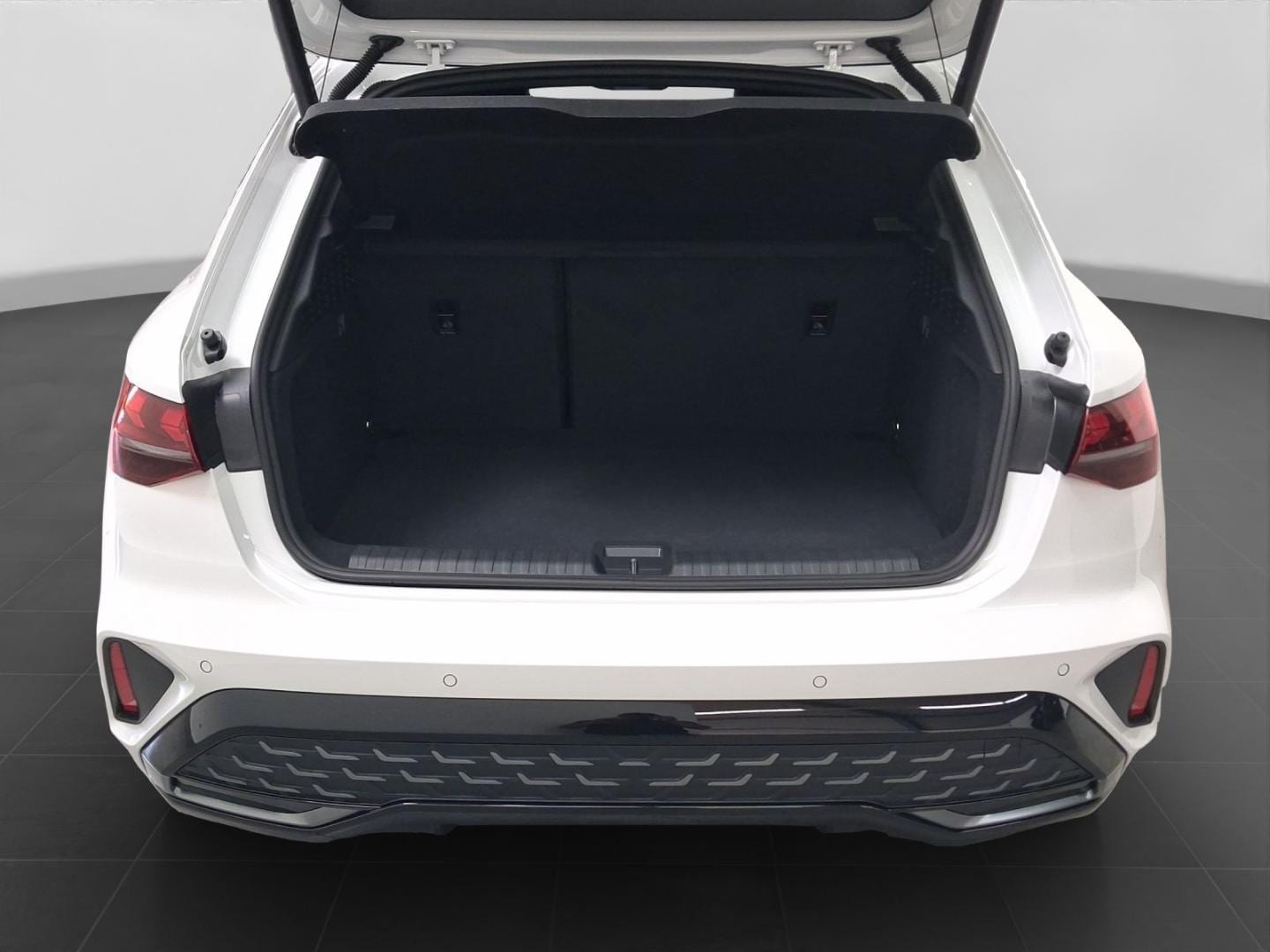 Bild über Audi A3 Sportback TFSI quattro S tronic - für weitere Informationen kontaktieren Sie den Audi Partner