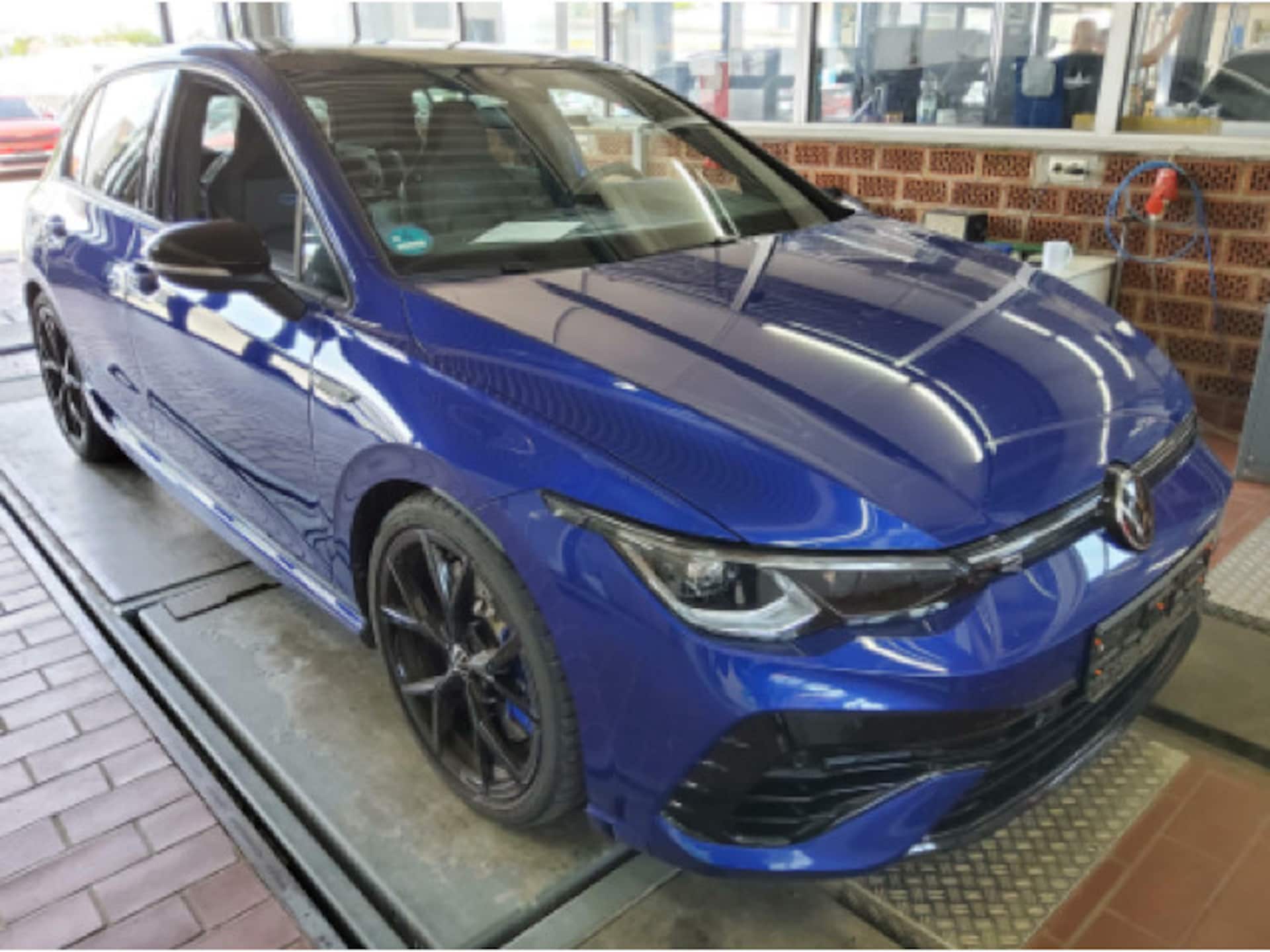 Volkswagen Golf R