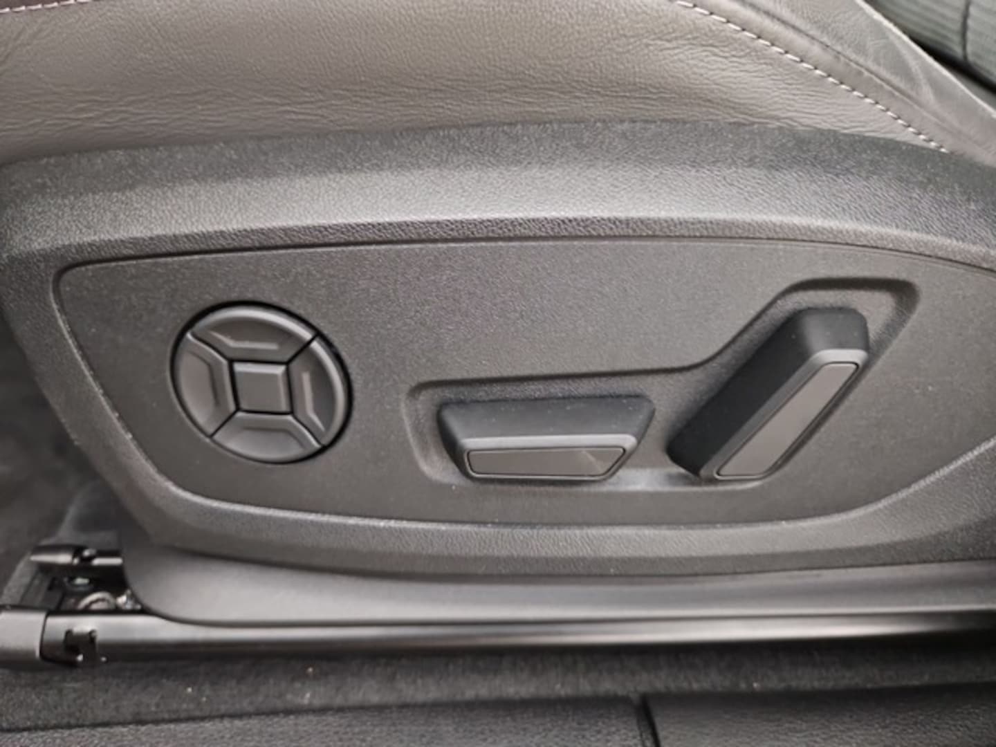 Bild über Audi Q3 Sportback S line 45 TFSI quattro S tronic - für weitere Informationen kontaktieren Sie den Audi Partner