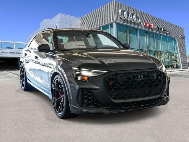 2026 Audi RS Q8 SUV performance