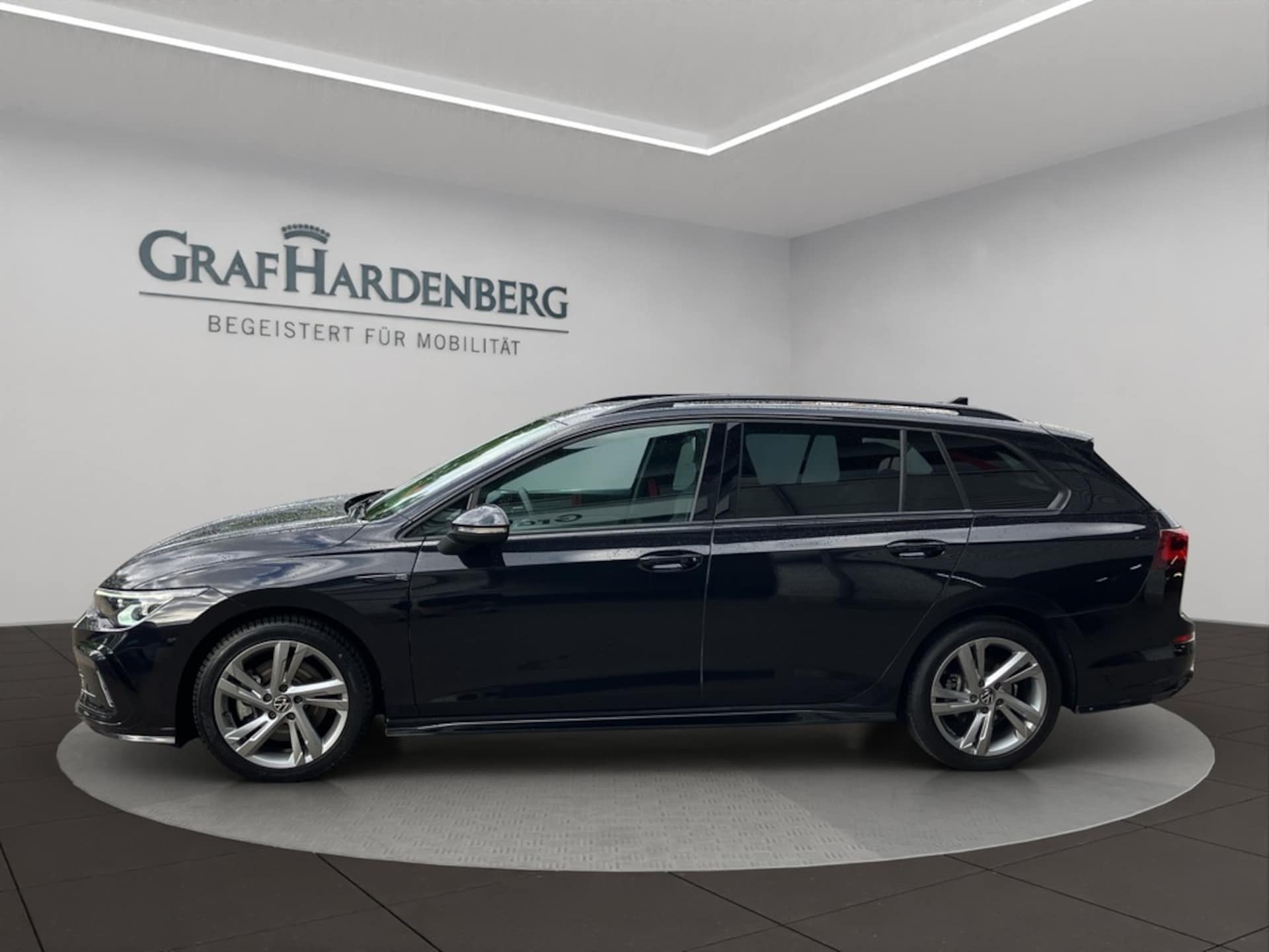 Volkswagen Golf Variant R-Line