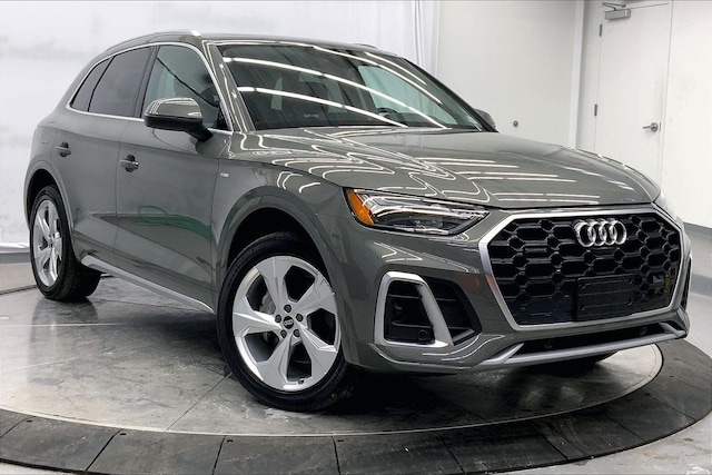 Photo of 2023 Audi Q5