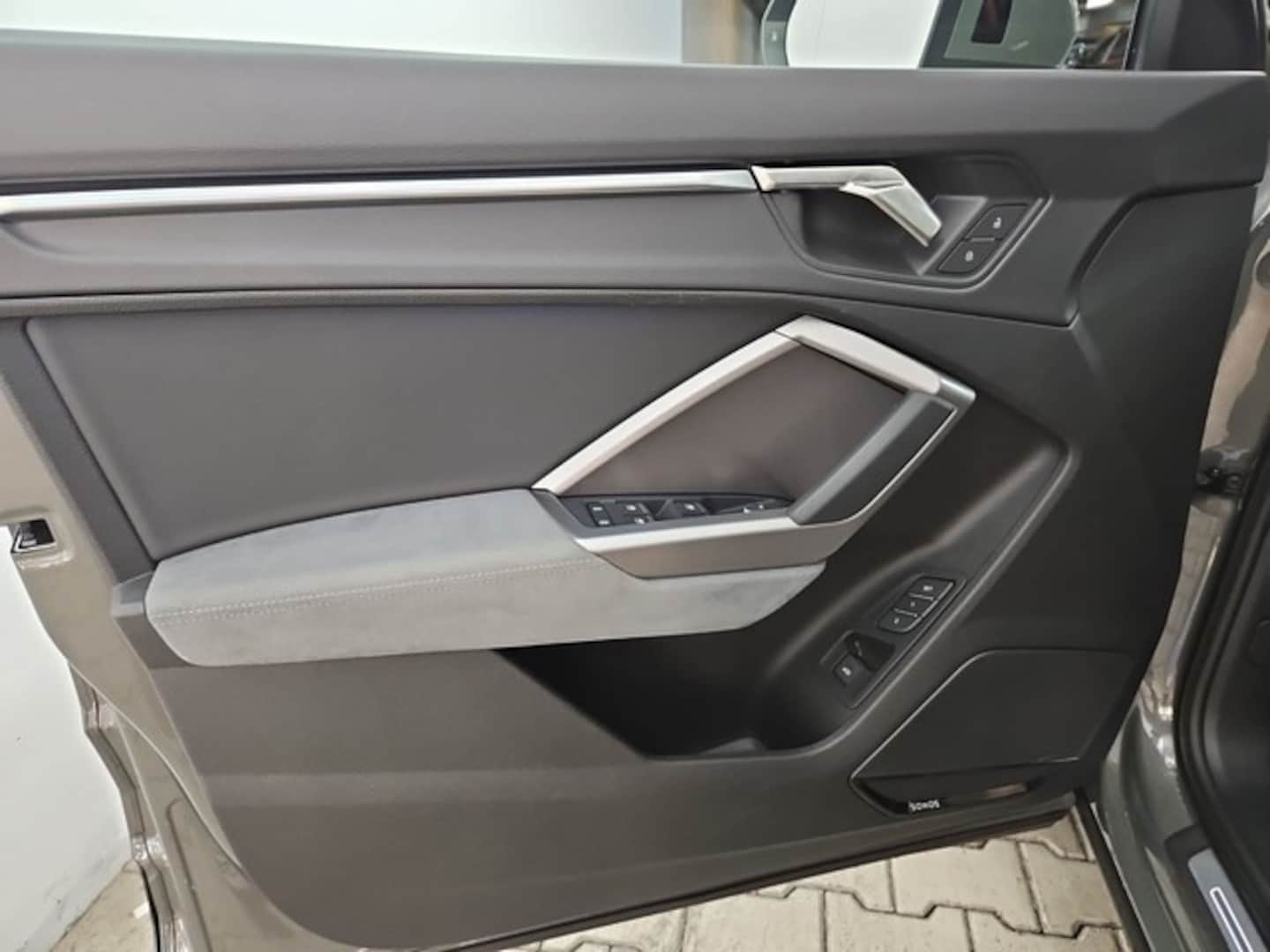 Bild über Audi Q3 Sportback S line 45 TFSI quattro S tronic - für weitere Informationen kontaktieren Sie den Audi Partner