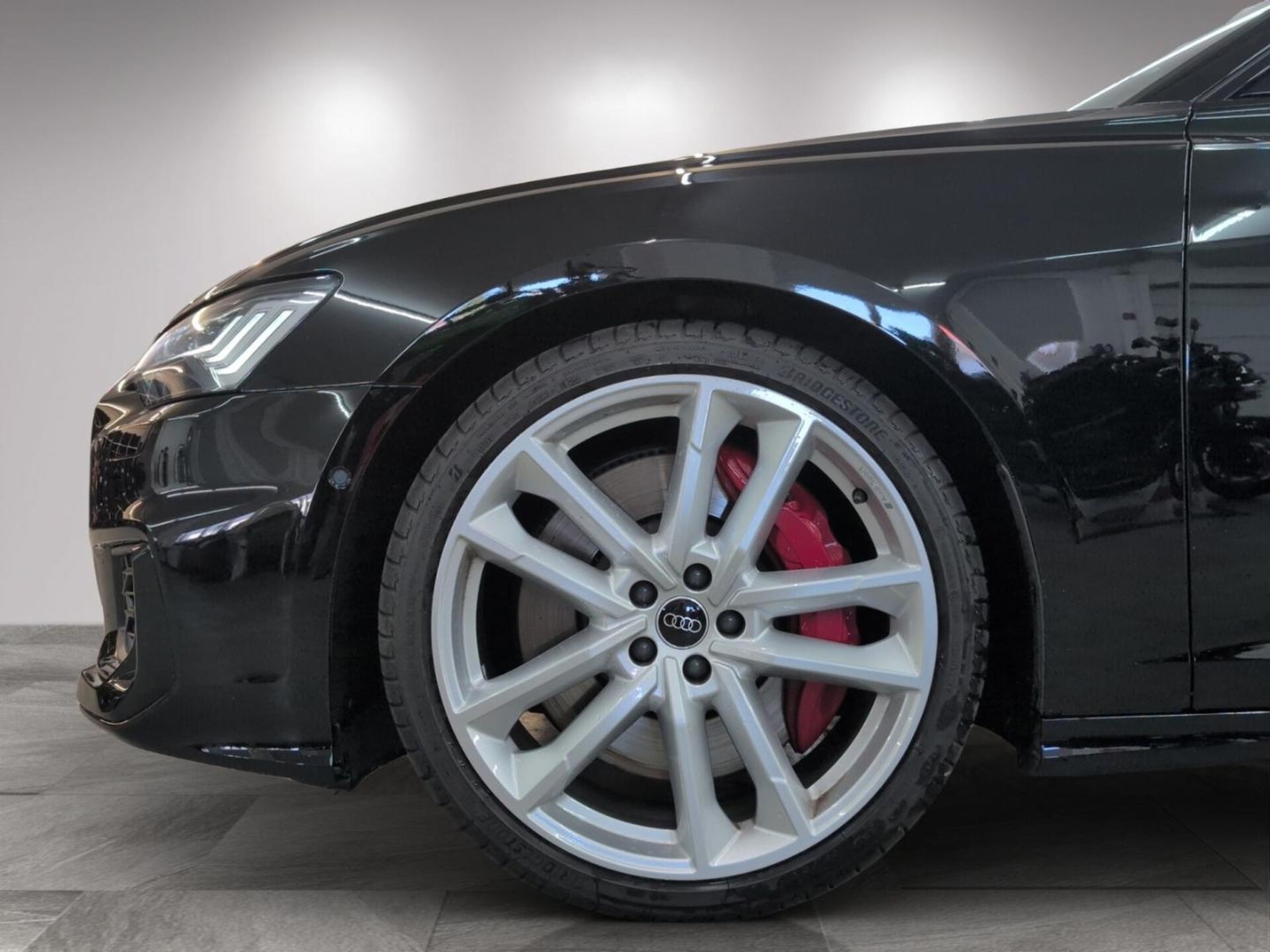 Audi S6 Avant