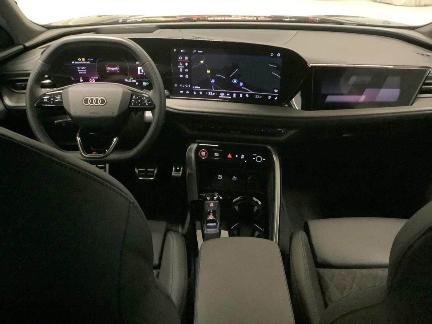 Bild über Audi SQ5 SUV TFSI 270 kW S tronic - für weitere Informationen kontaktieren Sie den Audi Partner