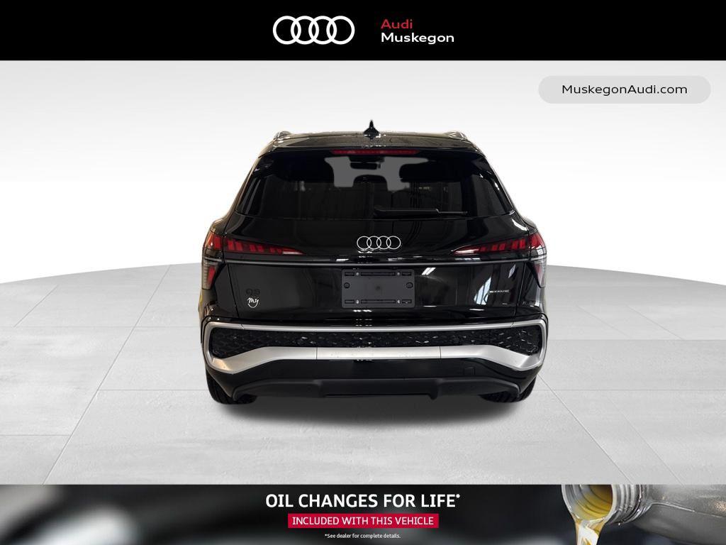 2026 Audi Q3 Base - Photo 6