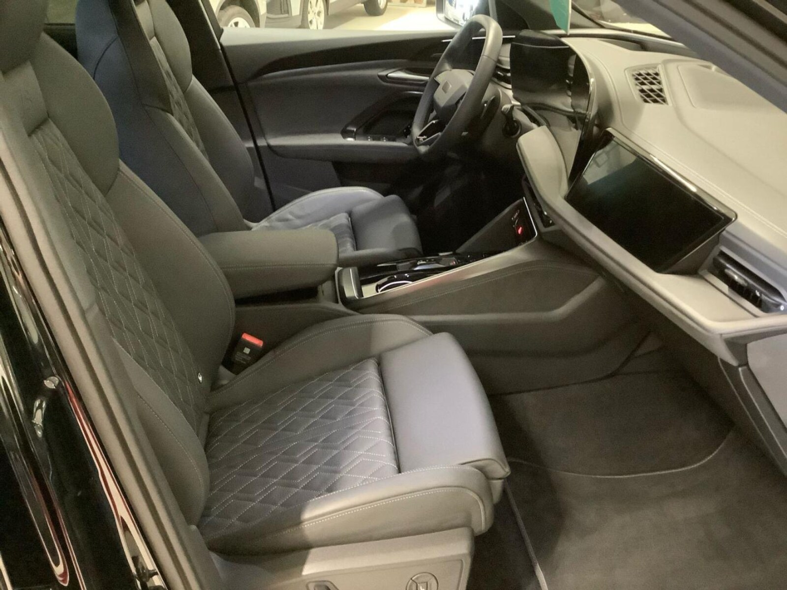 Audi SQ5 – Bild 11