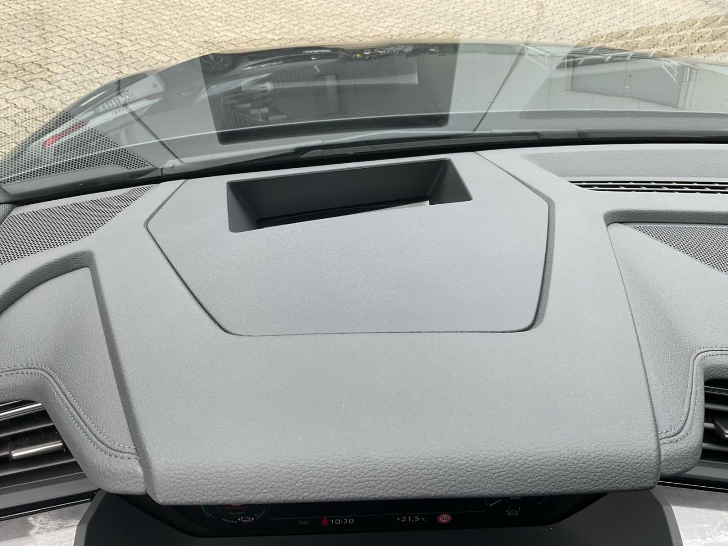 Image about Audi Q8 Sportback e-tron S line 55 e-tron quattro