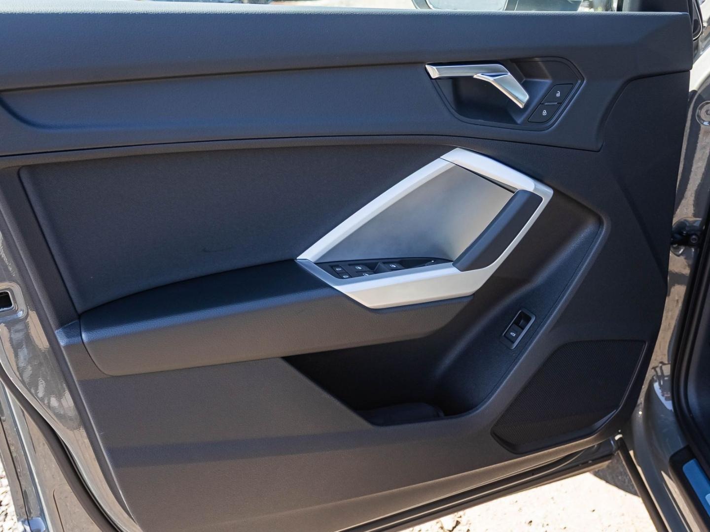 Bild über Audi Q3 TFSI 110 kW S tronic - für weitere Informationen kontaktieren Sie den Audi Partner