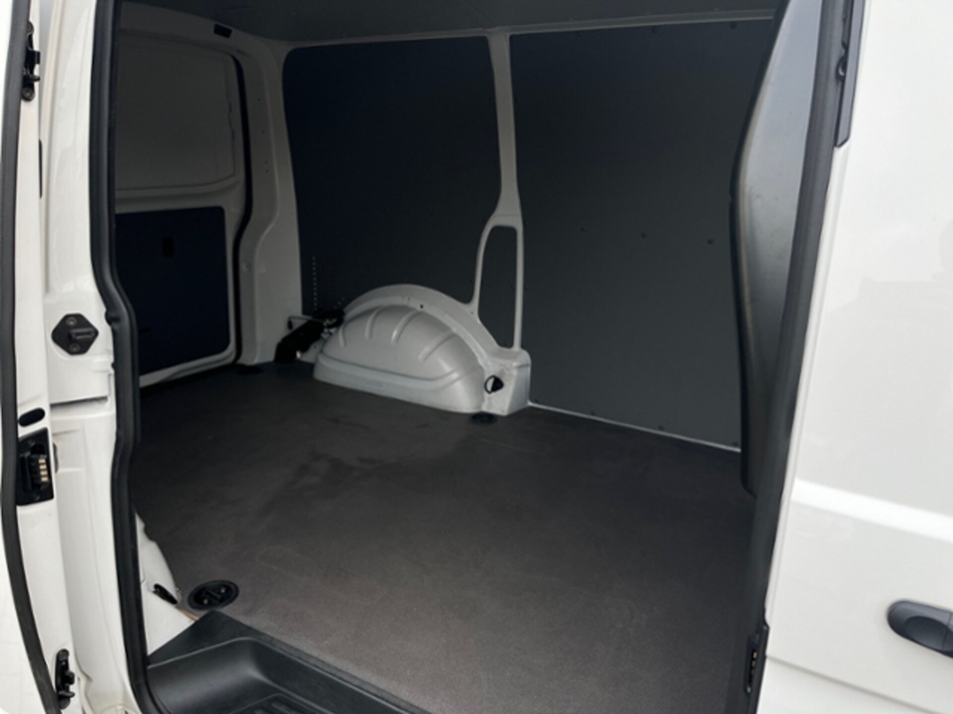 Volkswagen T6.1 Transporter Kasten kurzer Radstand