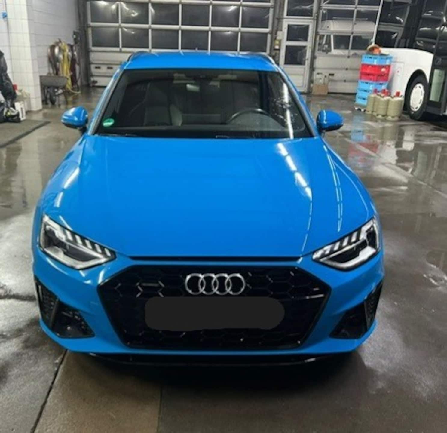 Audi A4 Avant S line