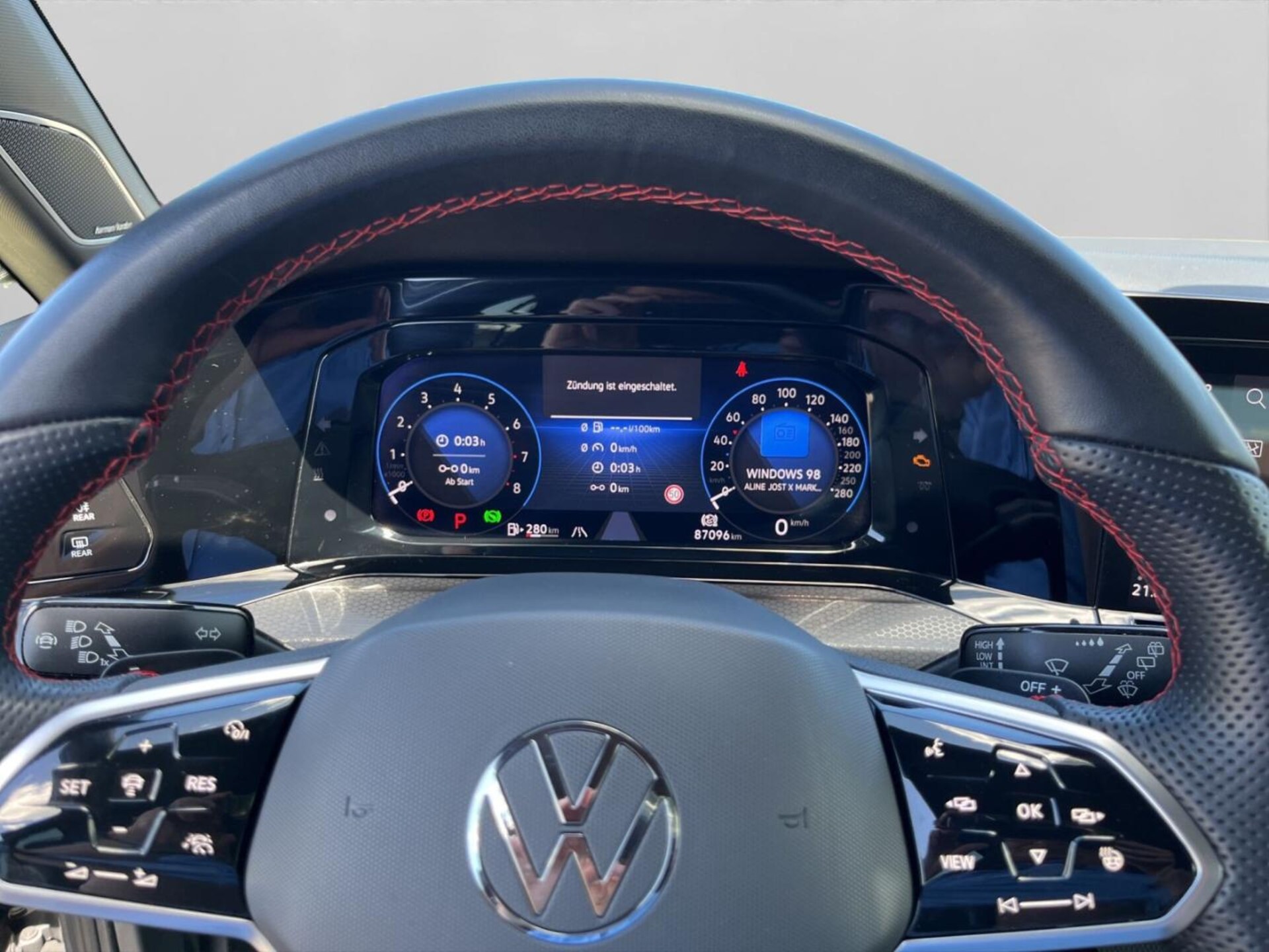 Volkswagen Golf GTI