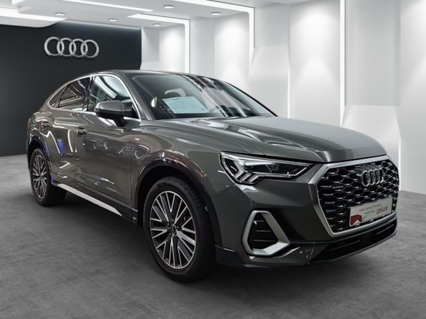 Bild über Audi Q3 Sportback S line 45 TFSI quattro S tronic - für weitere Informationen kontaktieren Sie den Audi Partner
