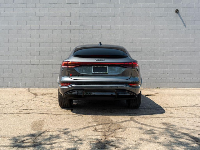 2027 Audi SQ6 Sportback e-tron Premium Plus - Photo 5