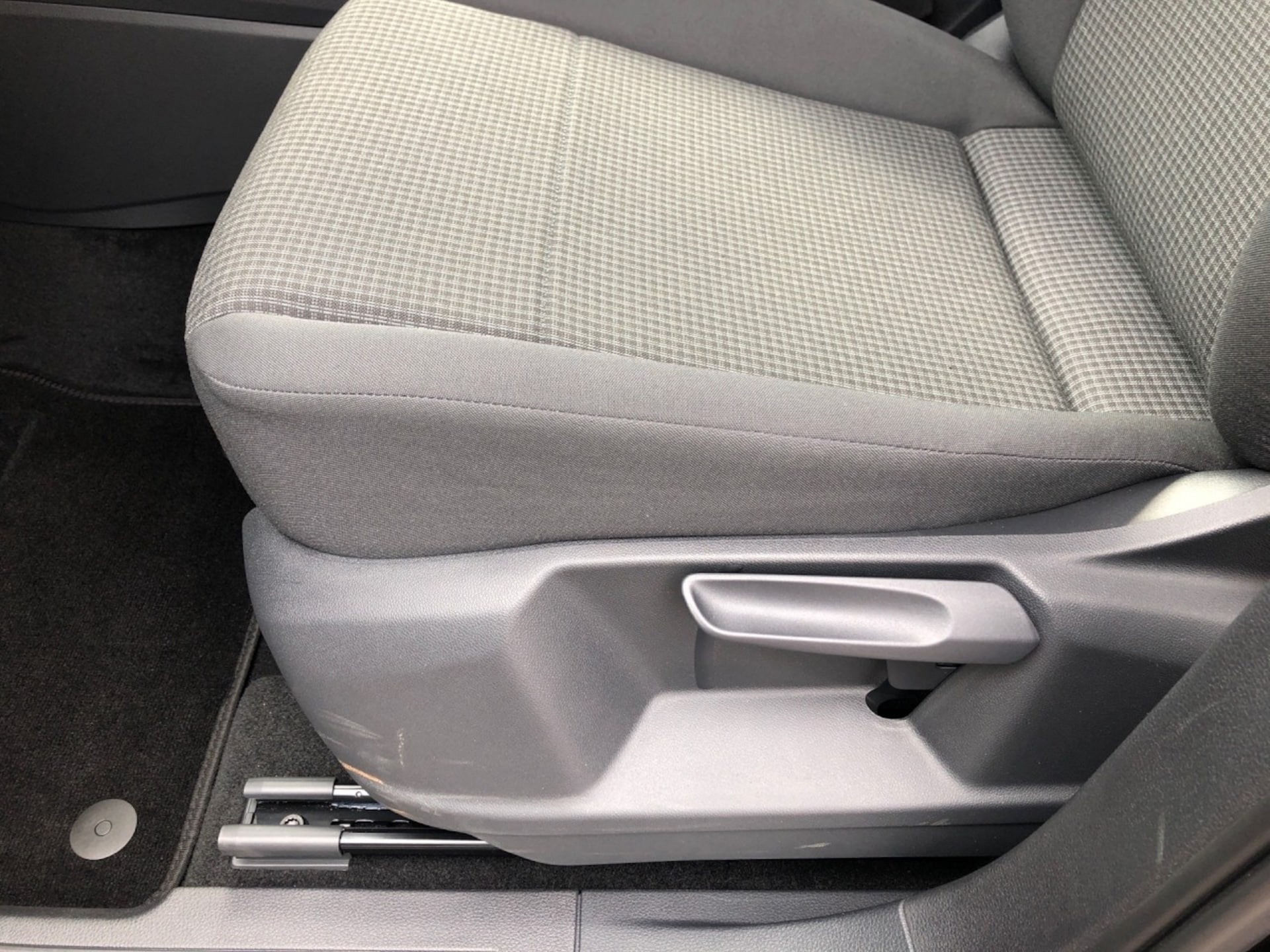 Volkswagen Caddy Maxi Basis-Modell