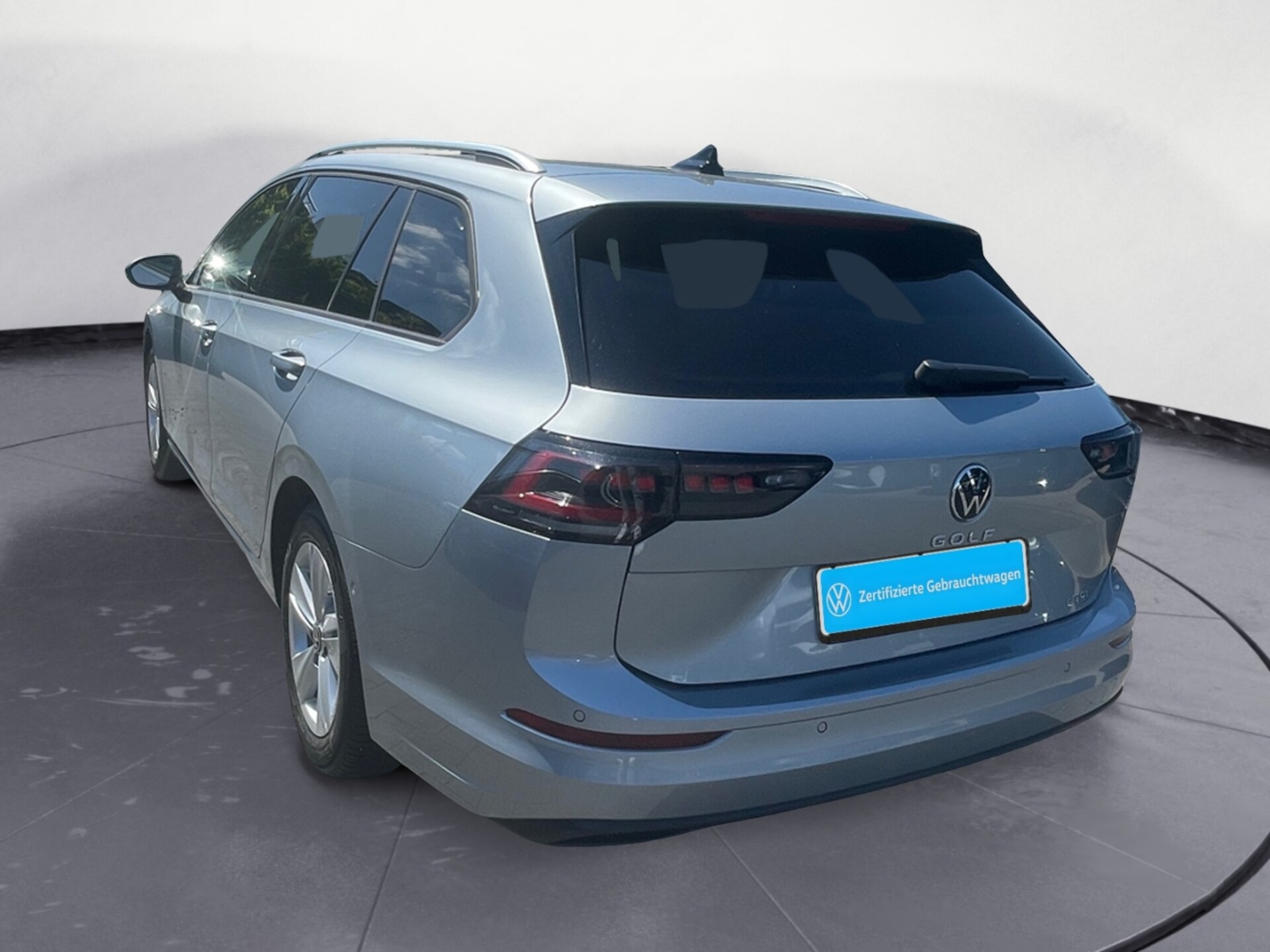Volkswagen Golf Variant Life