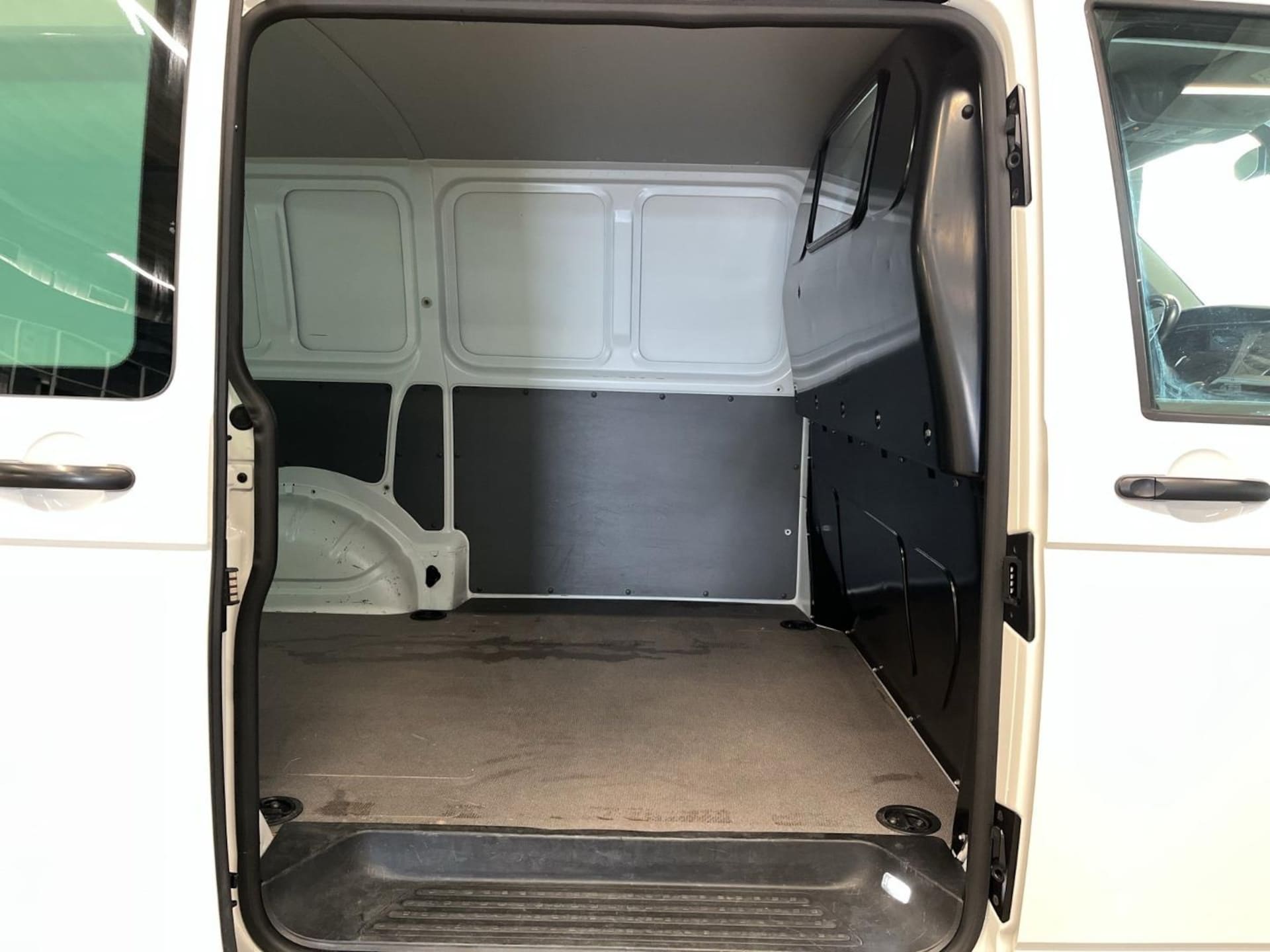 Volkswagen T6.1 Transporter Kasten kurzer Radstand