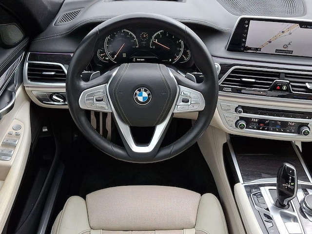 2016 BMW