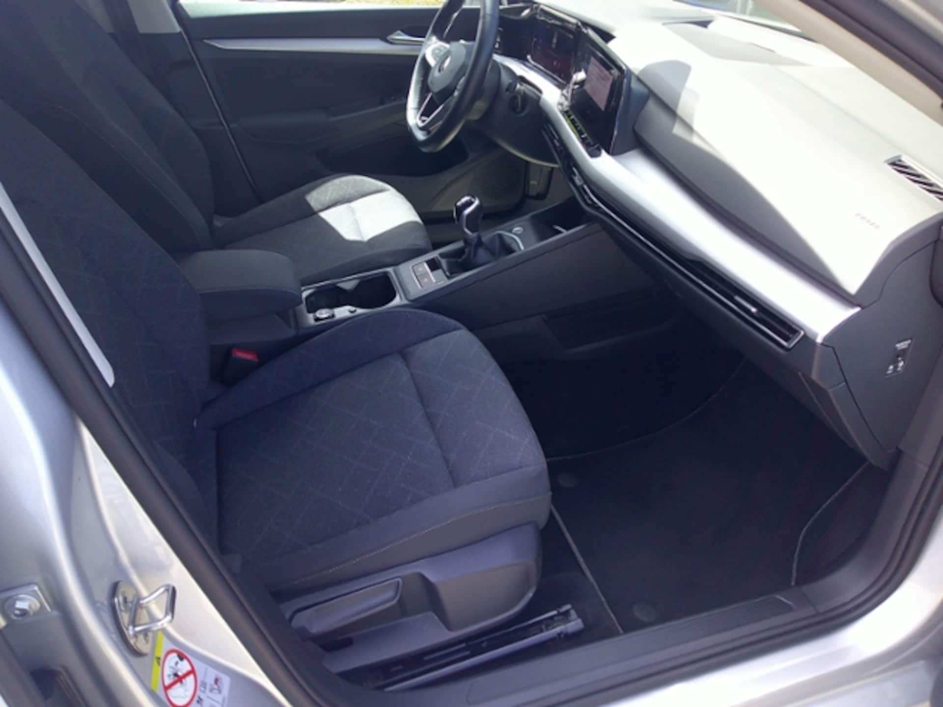 Volkswagen Golf Variant Life