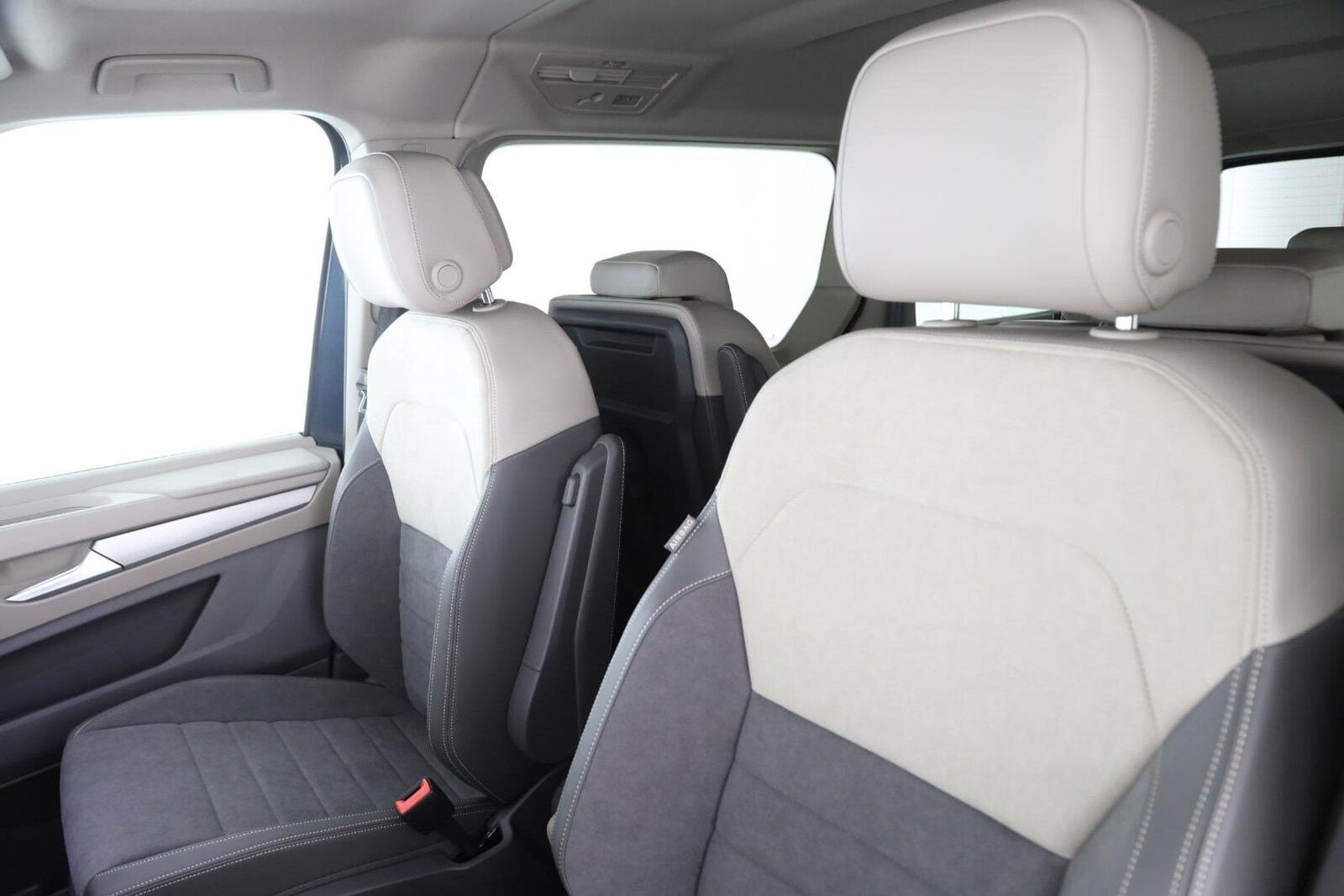 Volkswagen Multivan Langversion – Bild 12