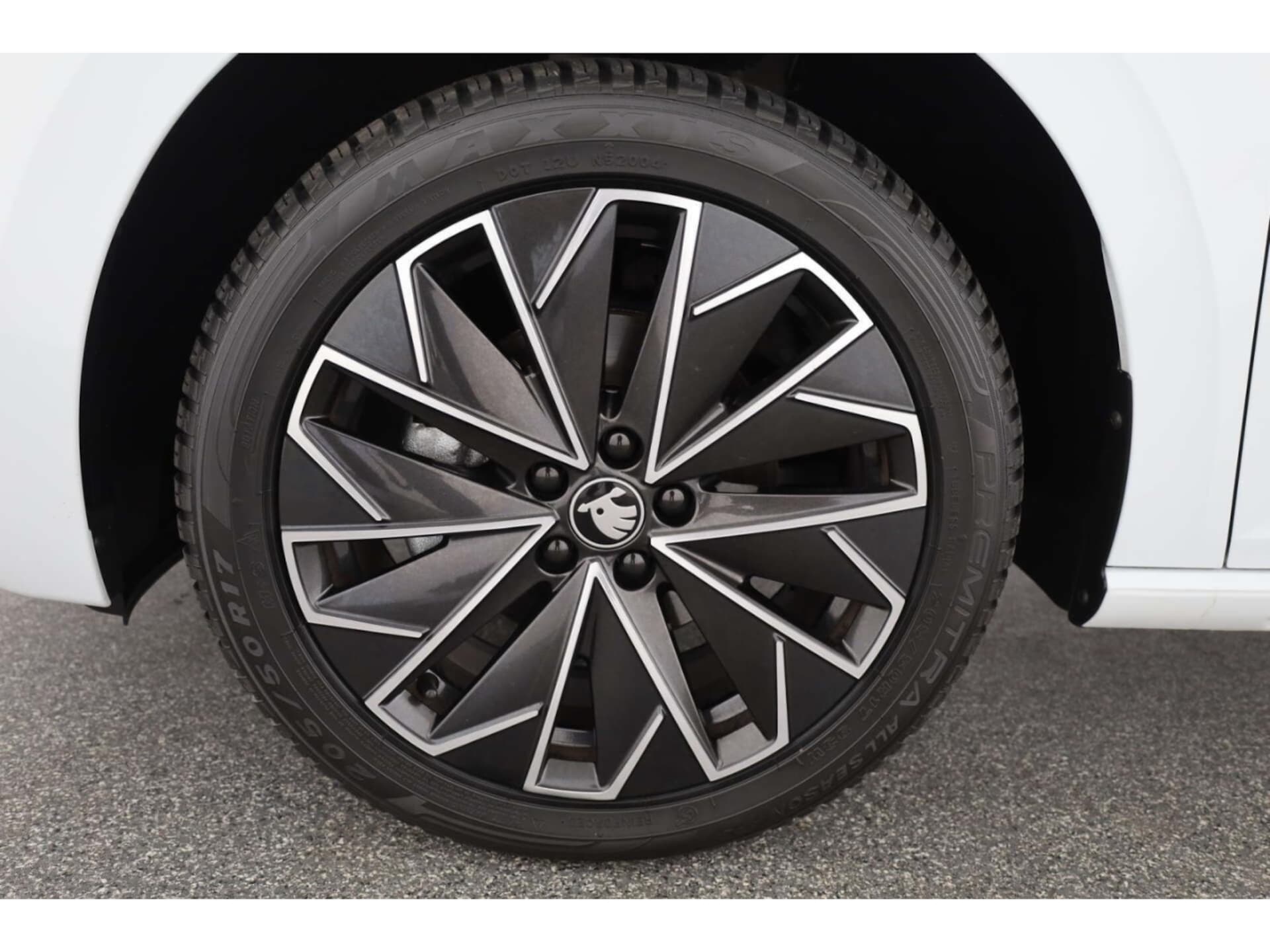 Skoda Scala Tour