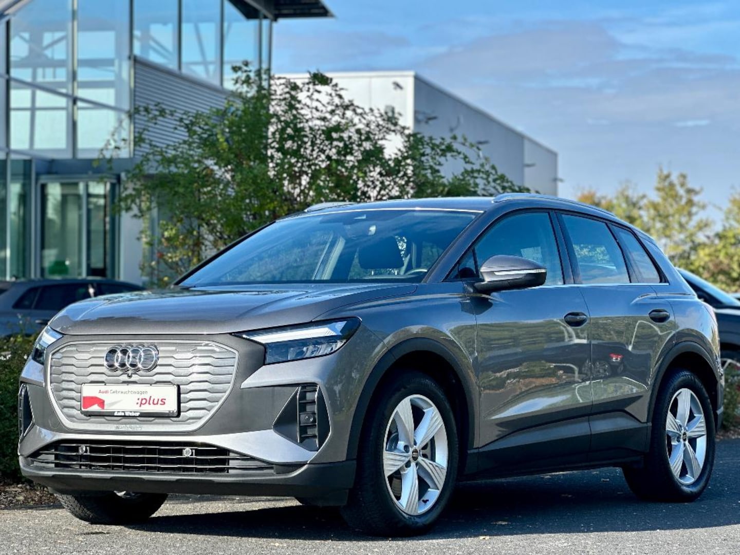 Bild über Audi Q4 e-tron 40 e-tron - für weitere Informationen kontaktieren Sie den Audi Partner