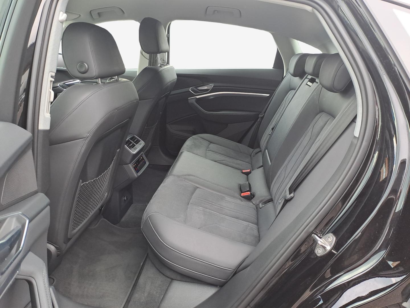 Image about Audi e-tron Sportback Basis 55 quattro 300,00 kW