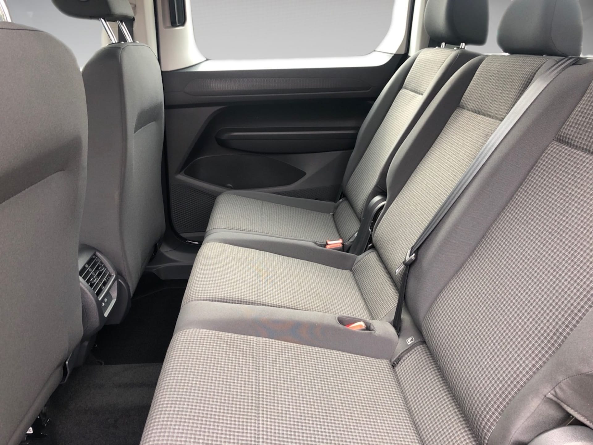 Volkswagen Caddy Maxi Basis-Modell