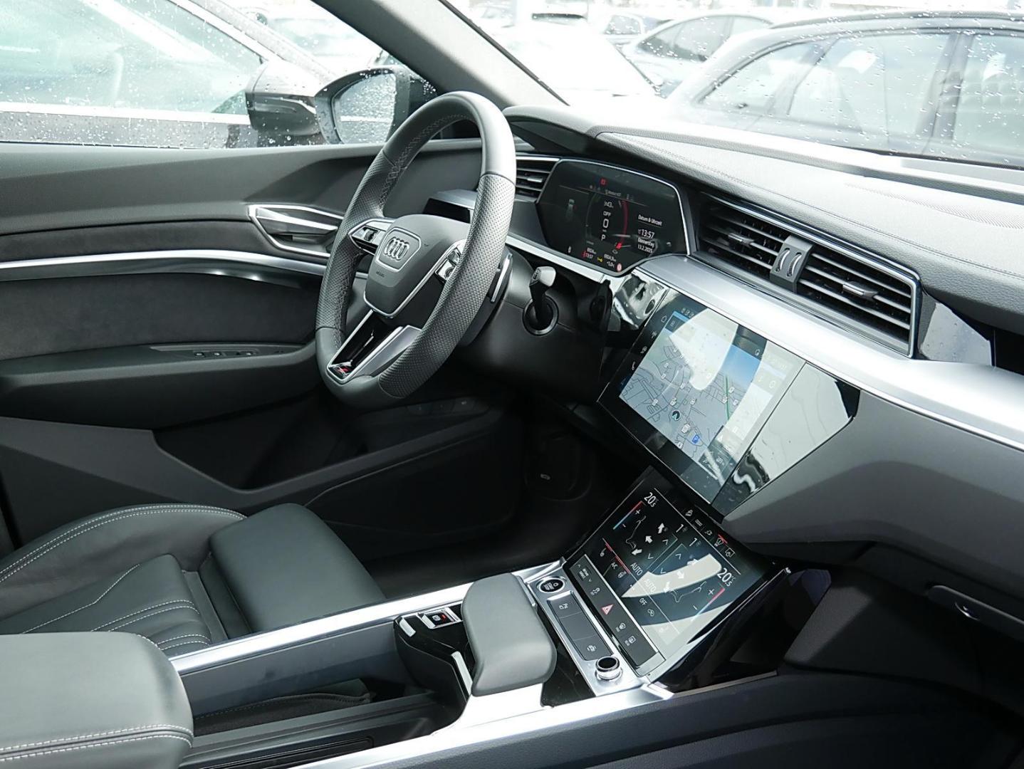 Image about Audi Q8 Sportback e-tron advanced 55 e-tron quattro