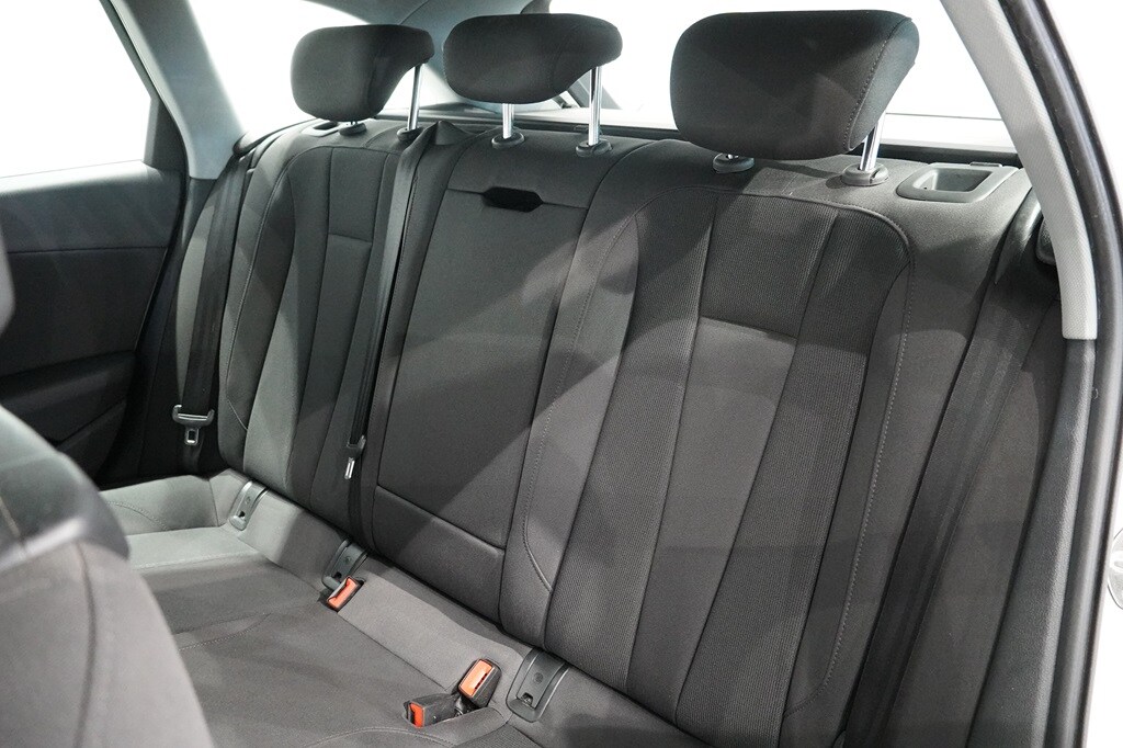 Bild som visar&nbsp;Audi A4 Avant&nbsp;A4 Avant 2.0 TDI Sport Proline Edition 150 hk S tronic - för mer information kontakta din Audi Partner