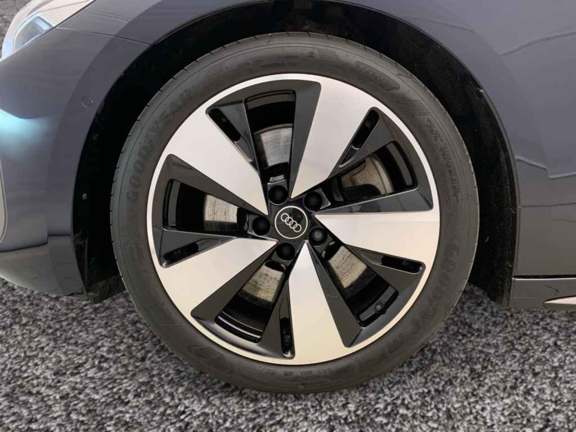 Audi A5 Avant e-hybrid