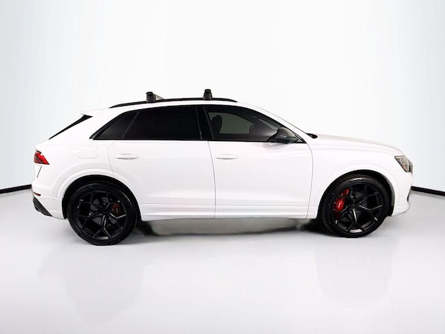 2026 Audi RS Q8 SUV performance