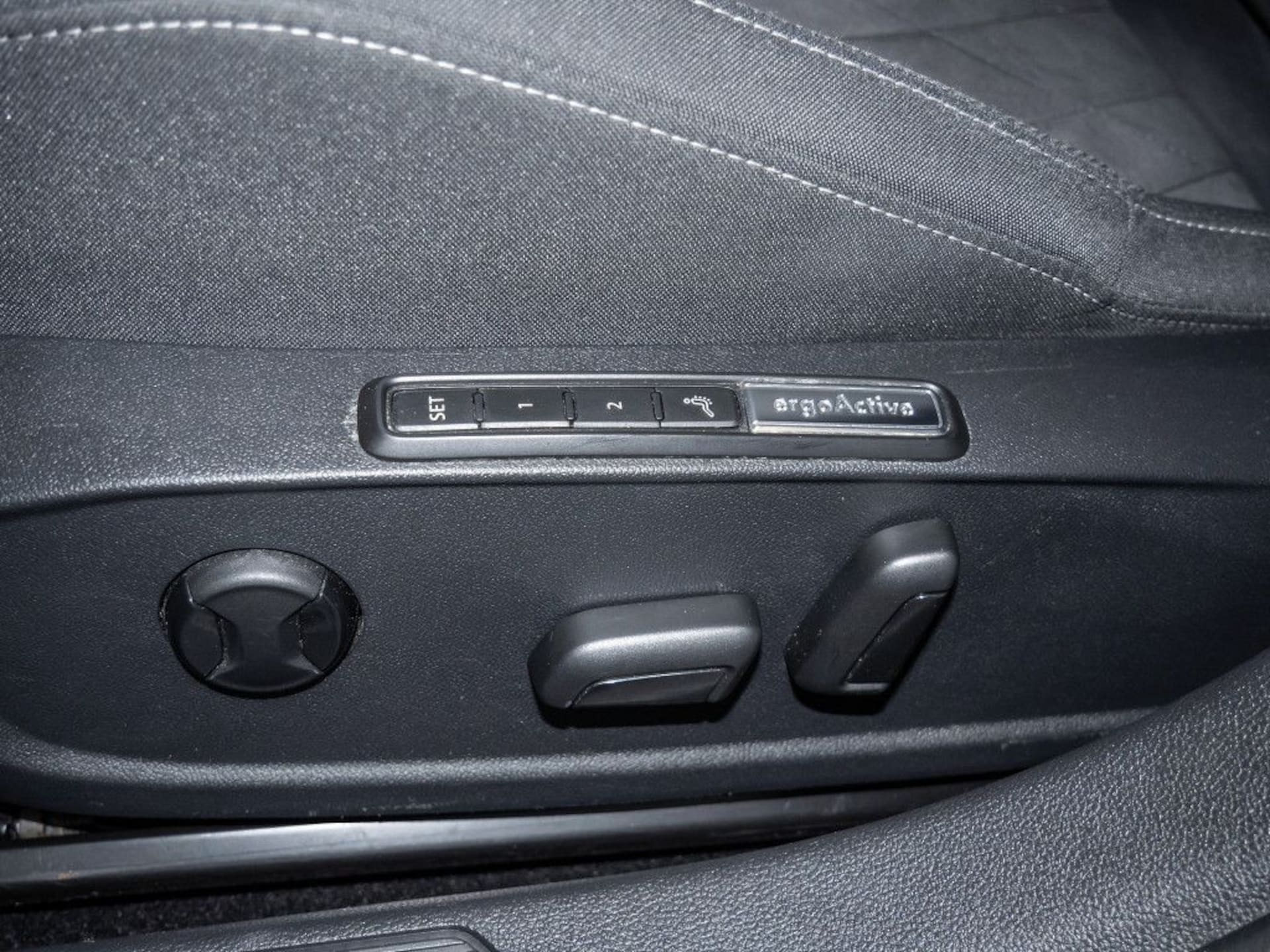 Volkswagen Golf Style