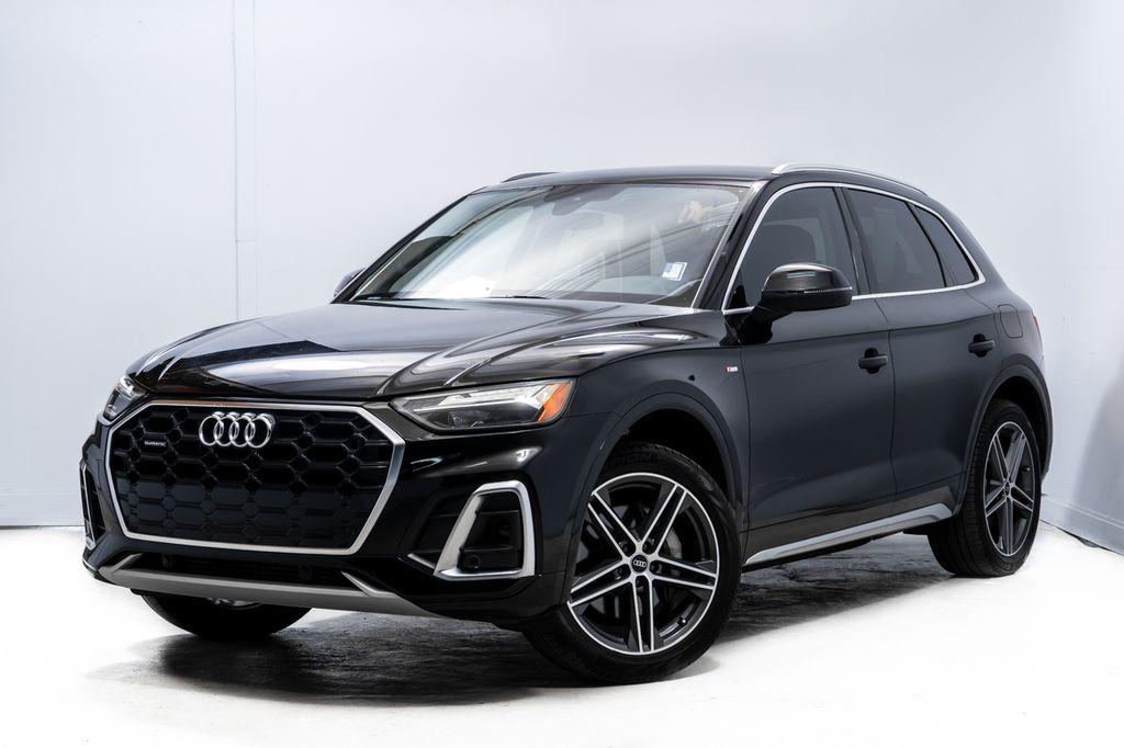 2022 Audi Q5 55 e Premium's photo