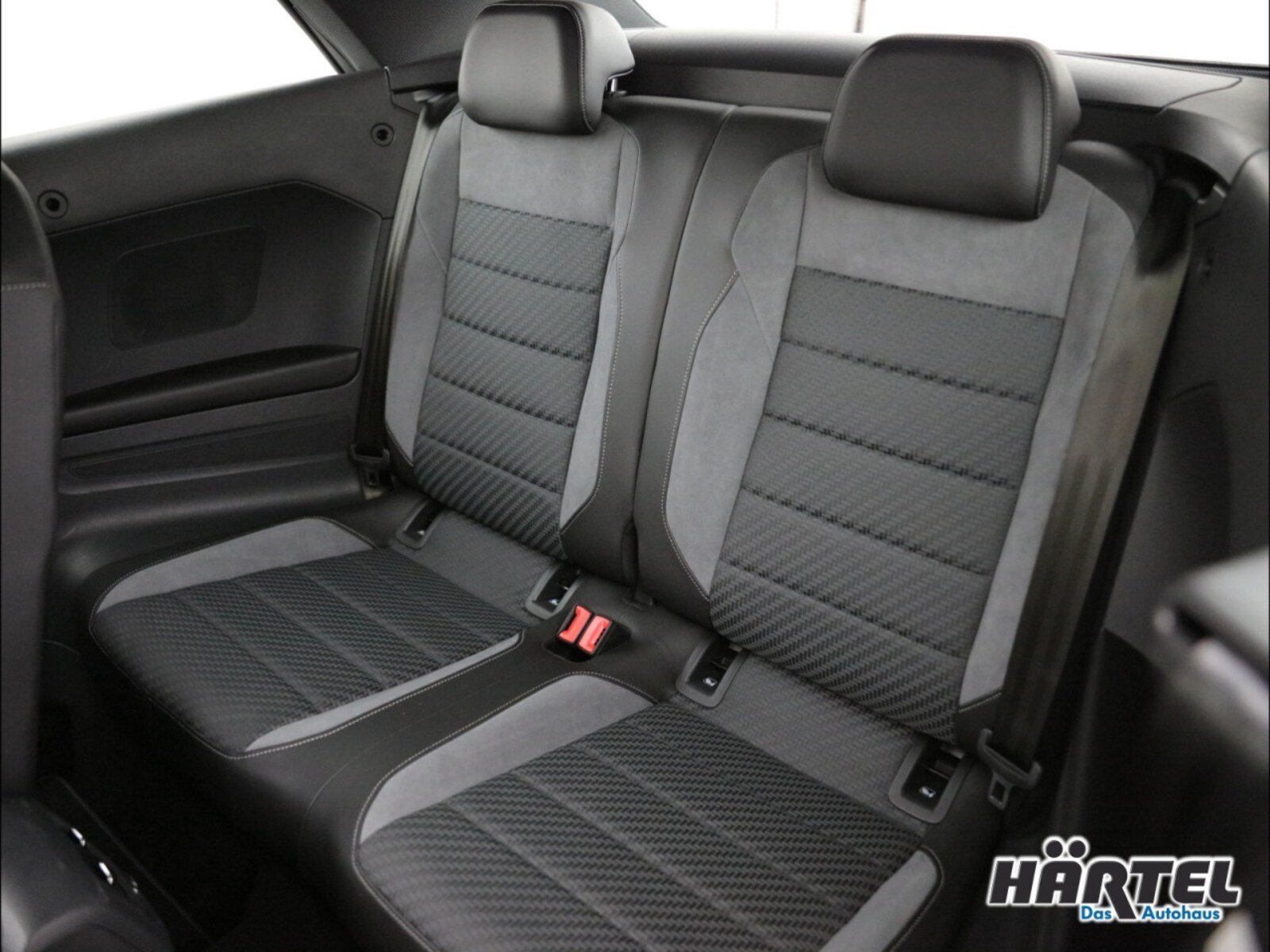 Volkswagen T-Roc Cabriolet – Bild 8